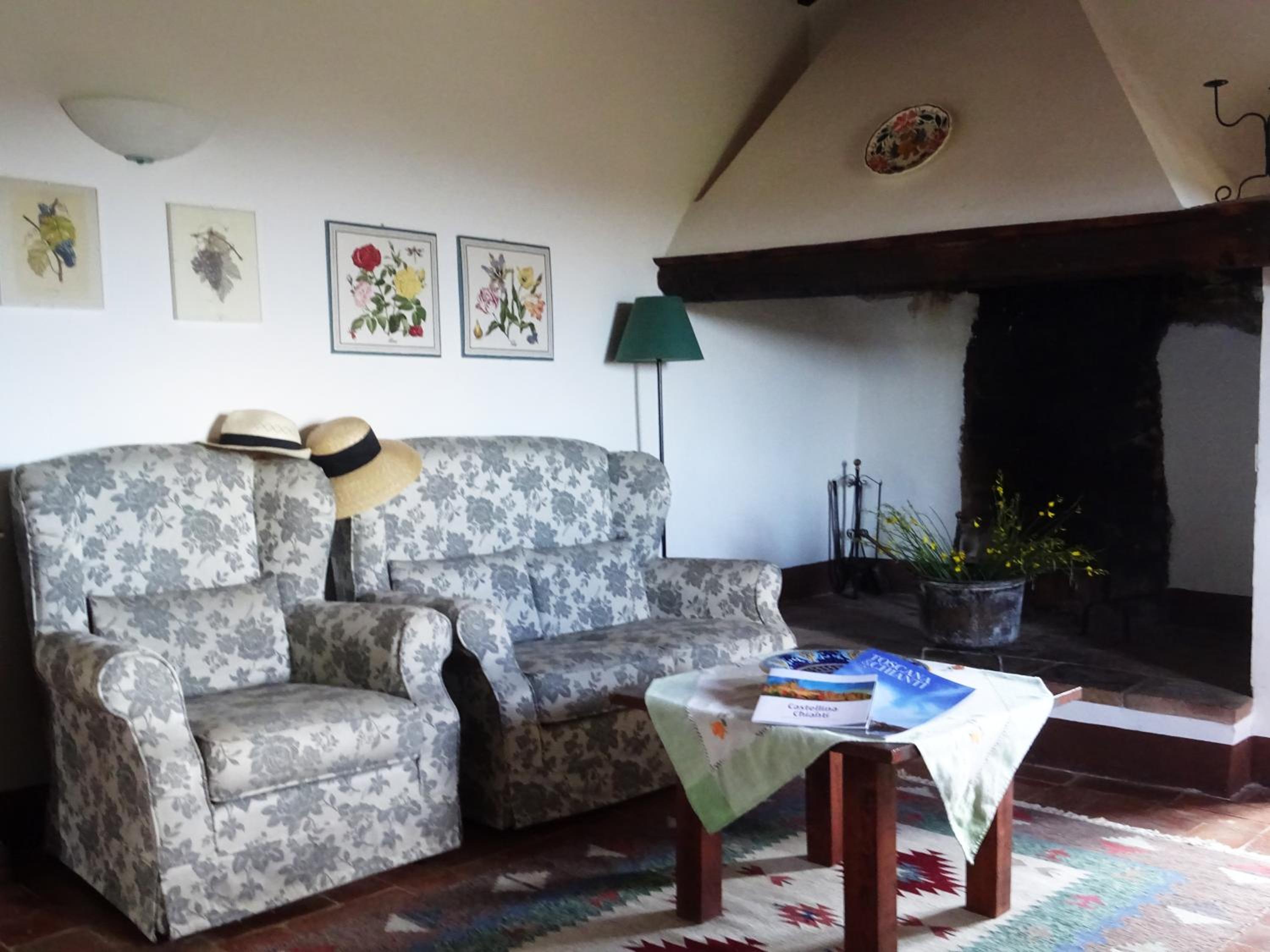 Two-Bedroom House photo 3