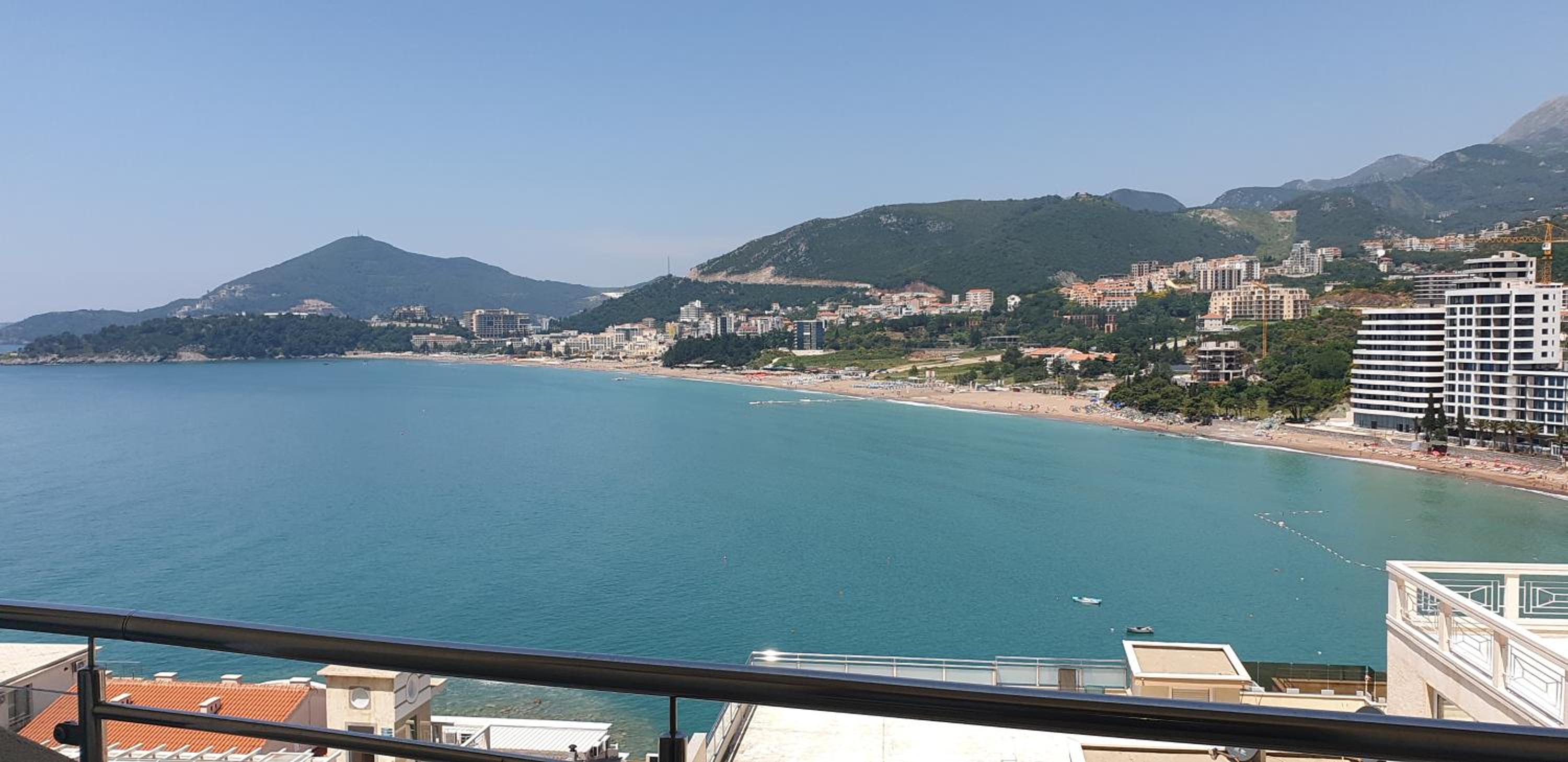 Apartment with Sea View photo 2