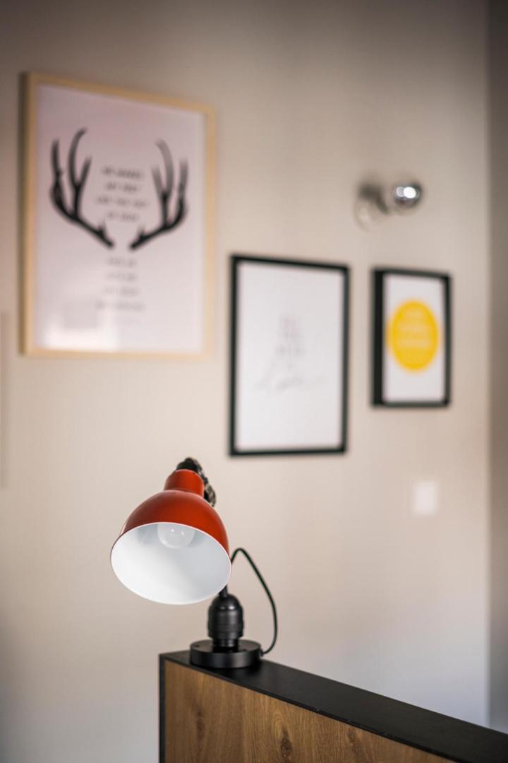 One-Bedroom Apartment photo 2