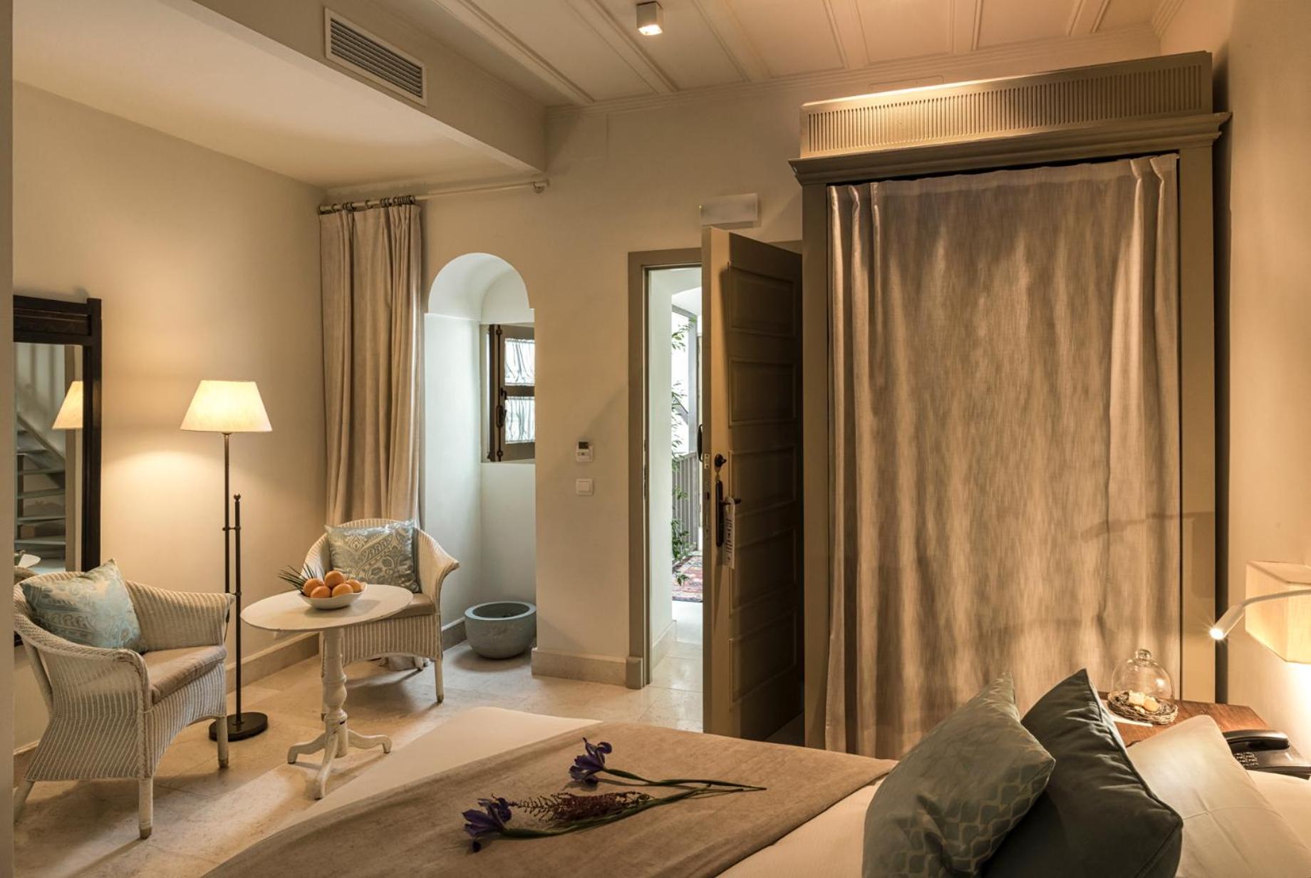 Superior Double or Twin Room - Photo 3