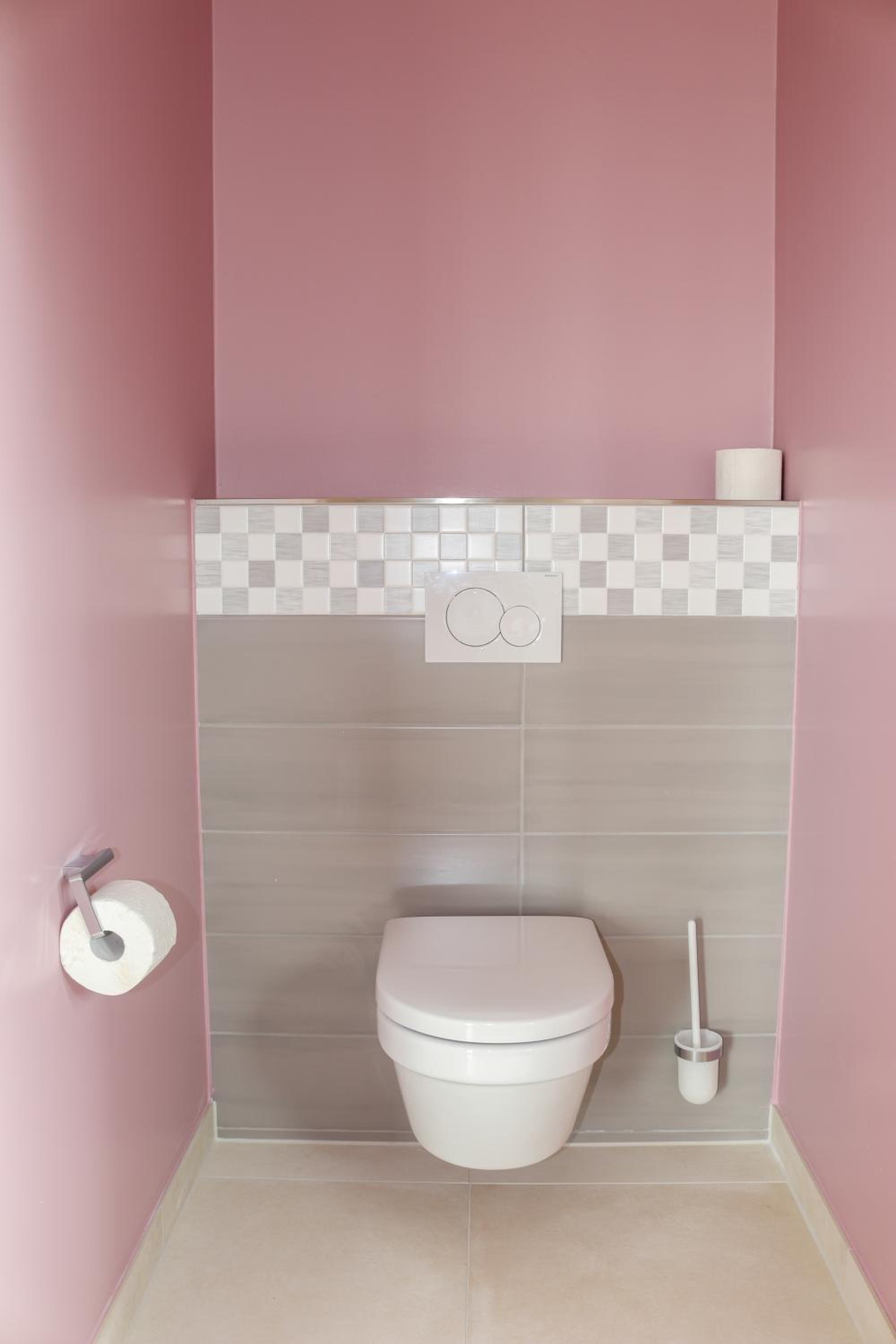 Quadruple Room with Private Bathroom photo 2