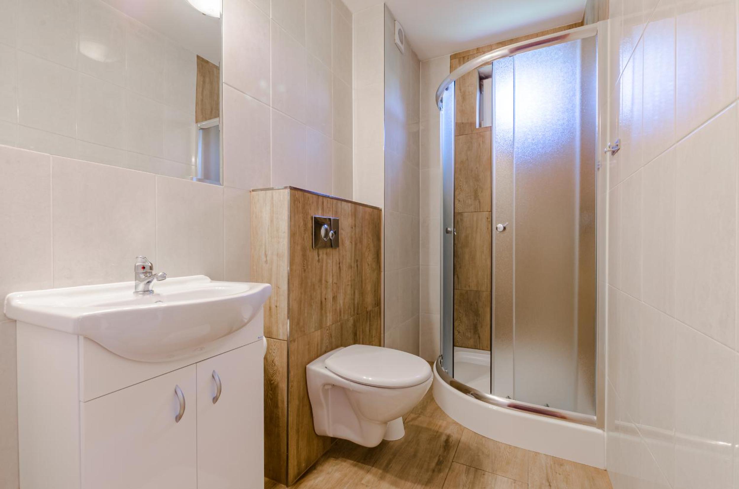 Triple Room with Private Bathroom photo 3