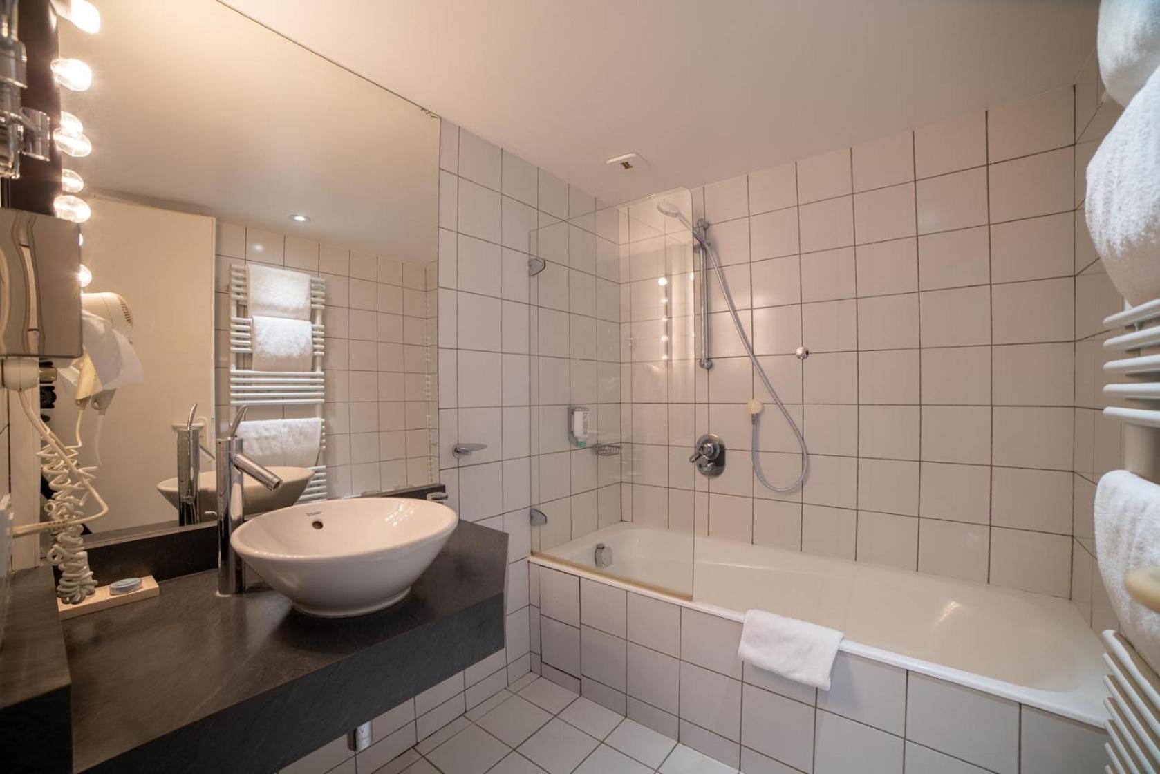 Charming Double Room - Photo 4