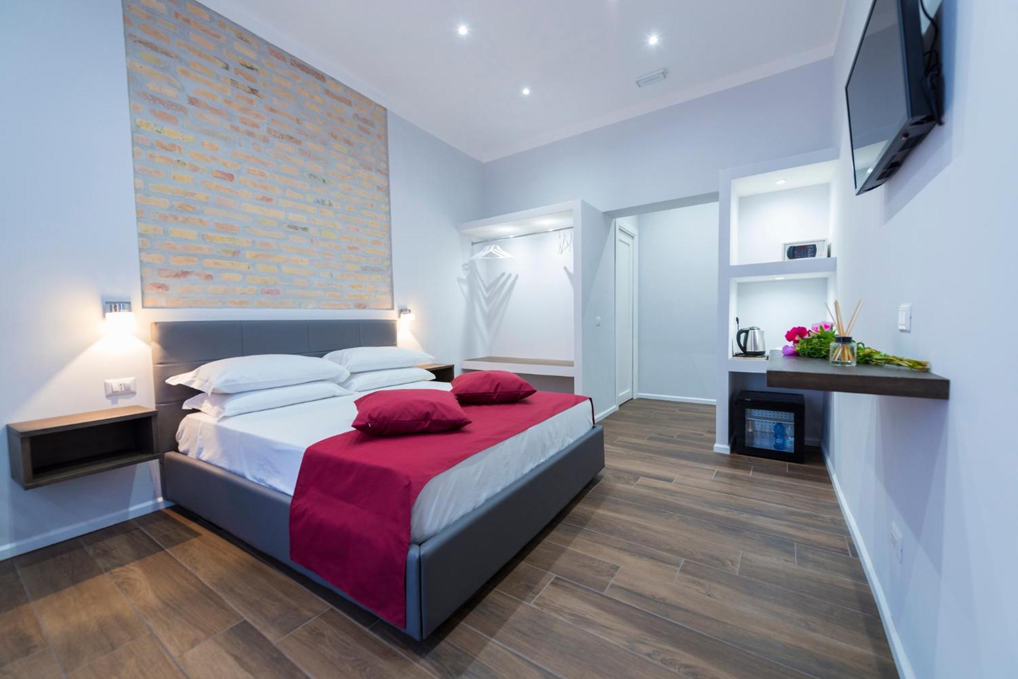 Deluxe Double Room photo 2