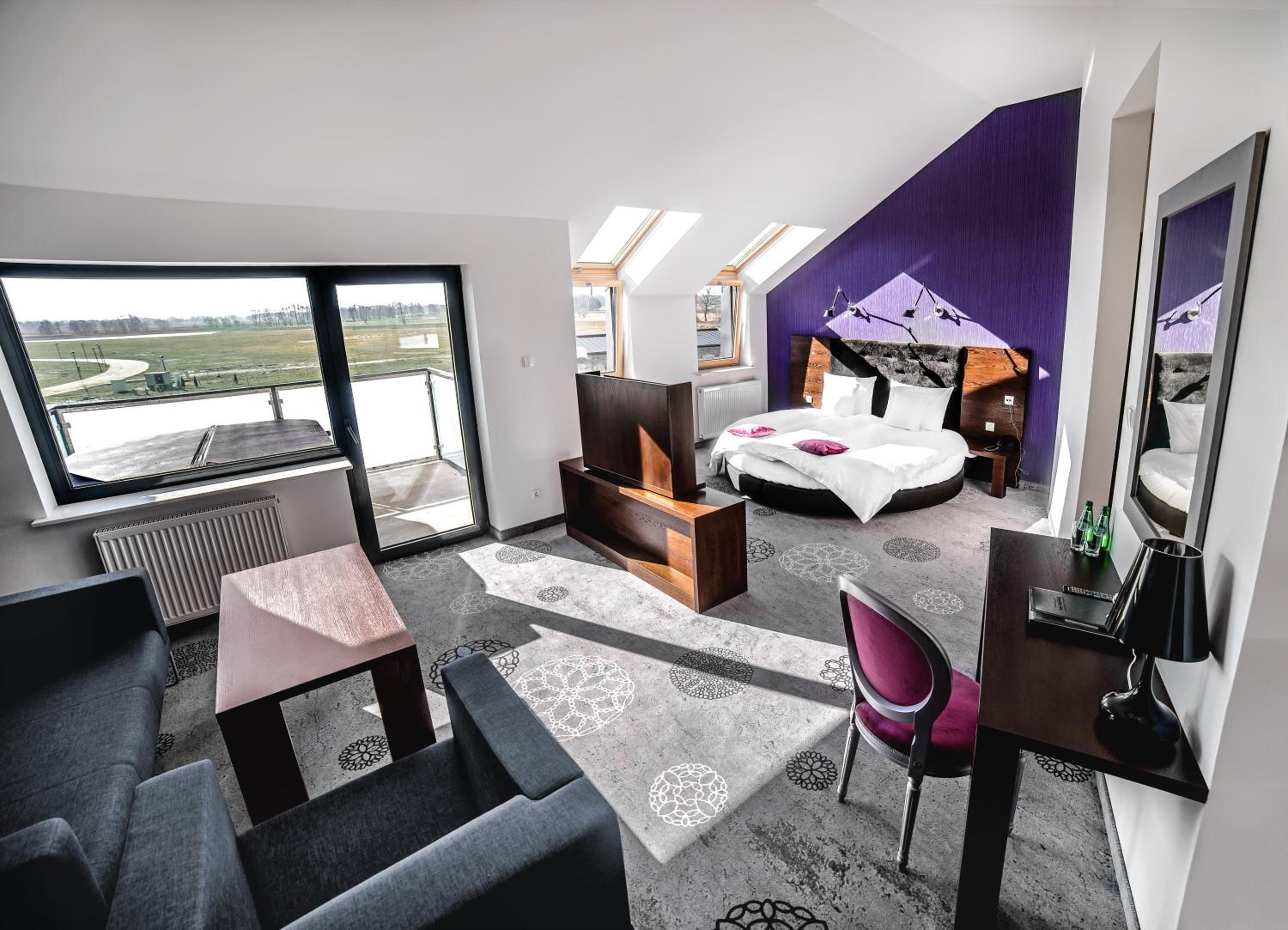 Luxury Suite with Spa Bath - Photo 1