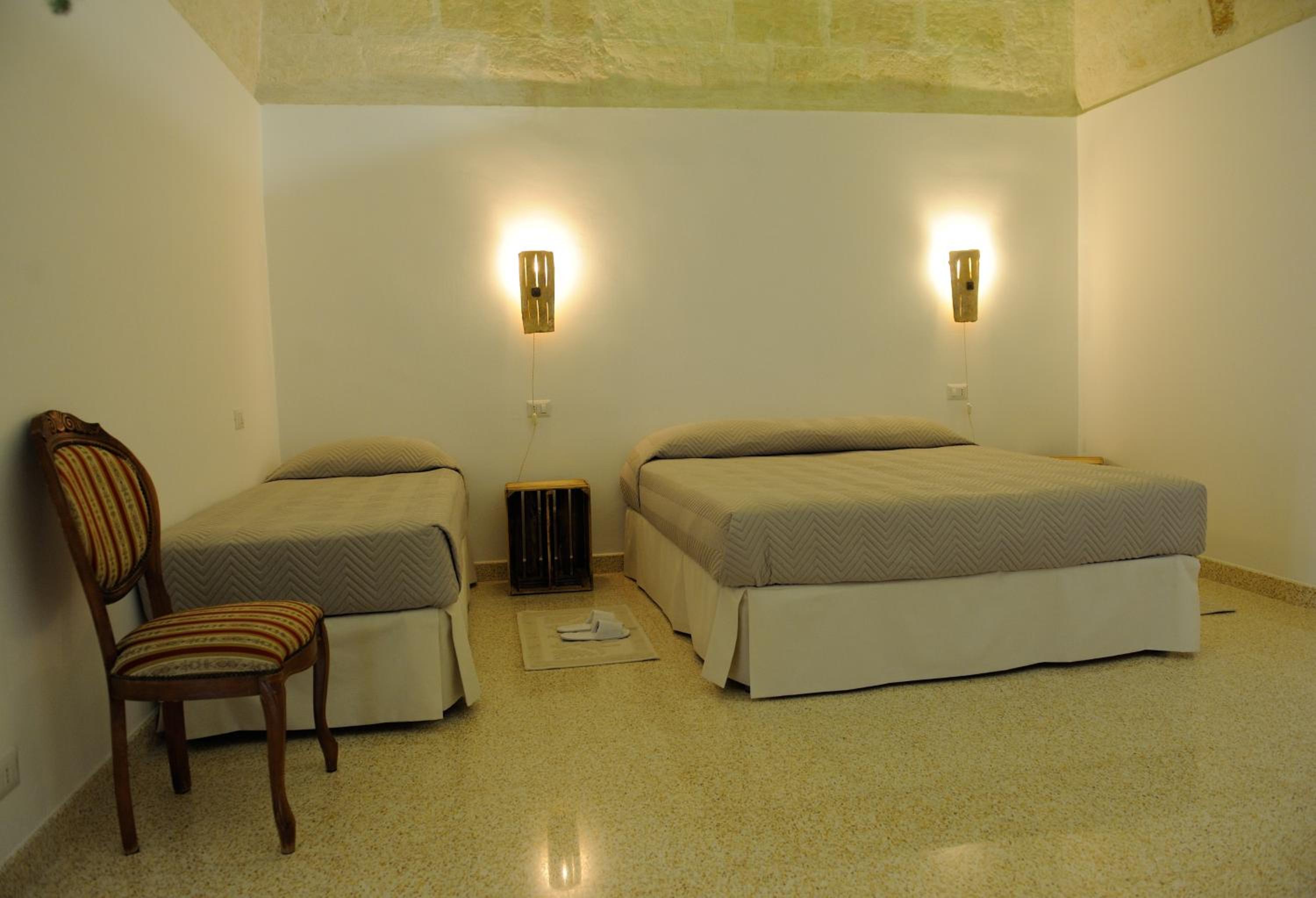 Triple Room with Private Bathroom photo 1