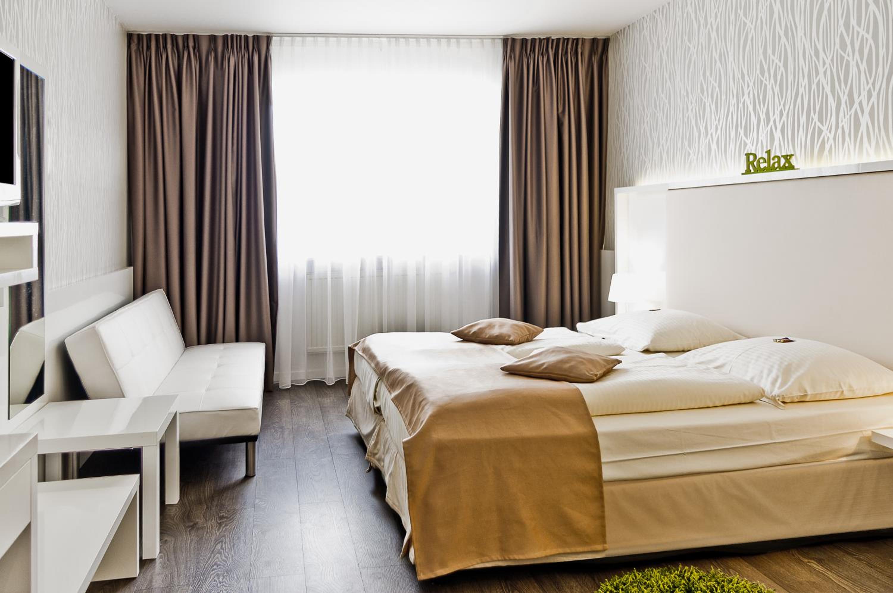 Double Room - Photo 6