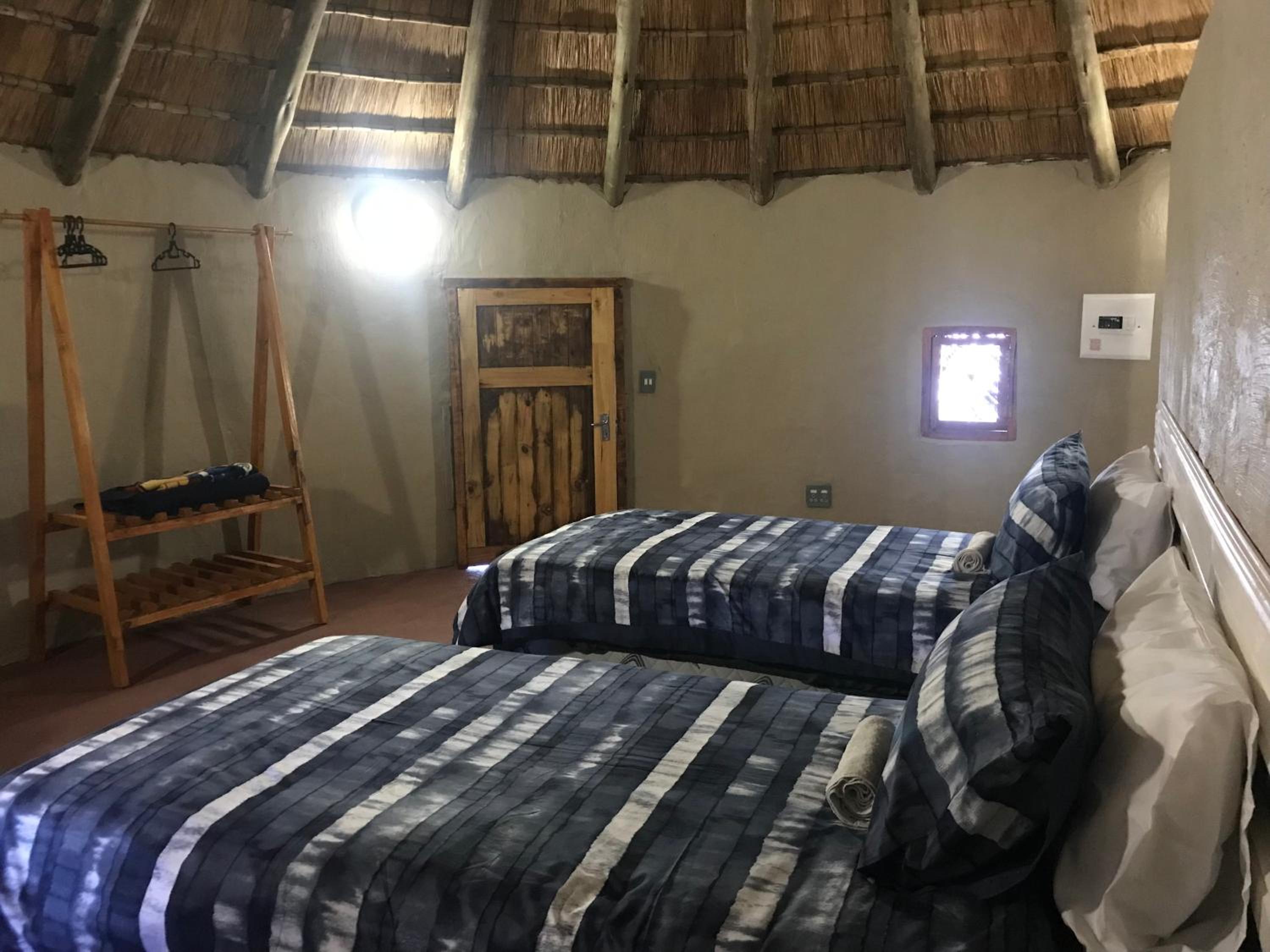 Standard Double or Twin Room - Photo 4