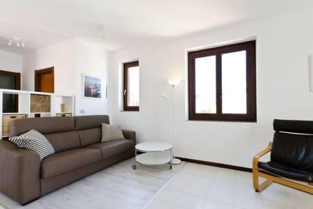 One-Bedroom Apartment photo 3