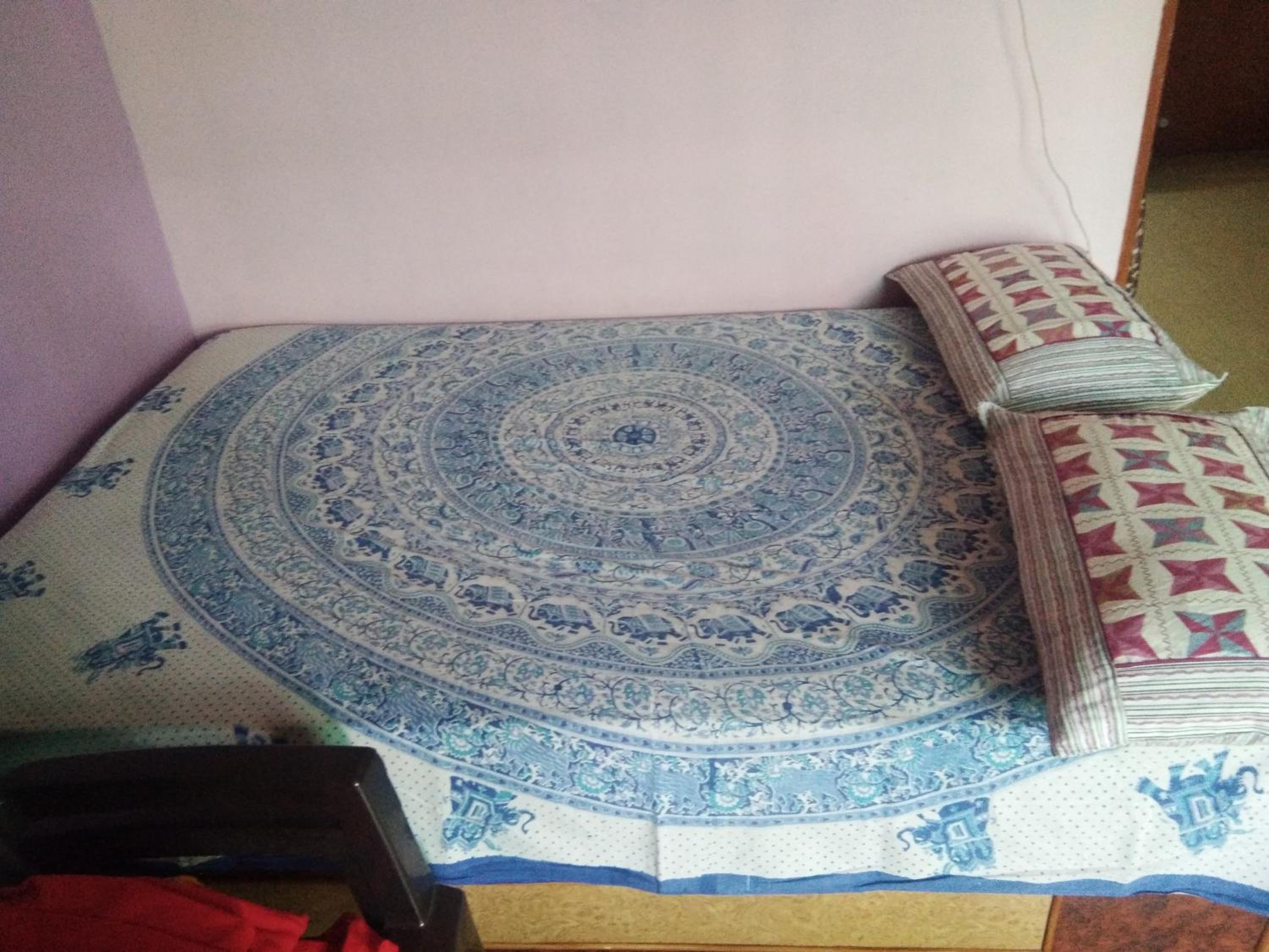 Deluxe Double Room (2 Adults + 1 Child) - Photo 1