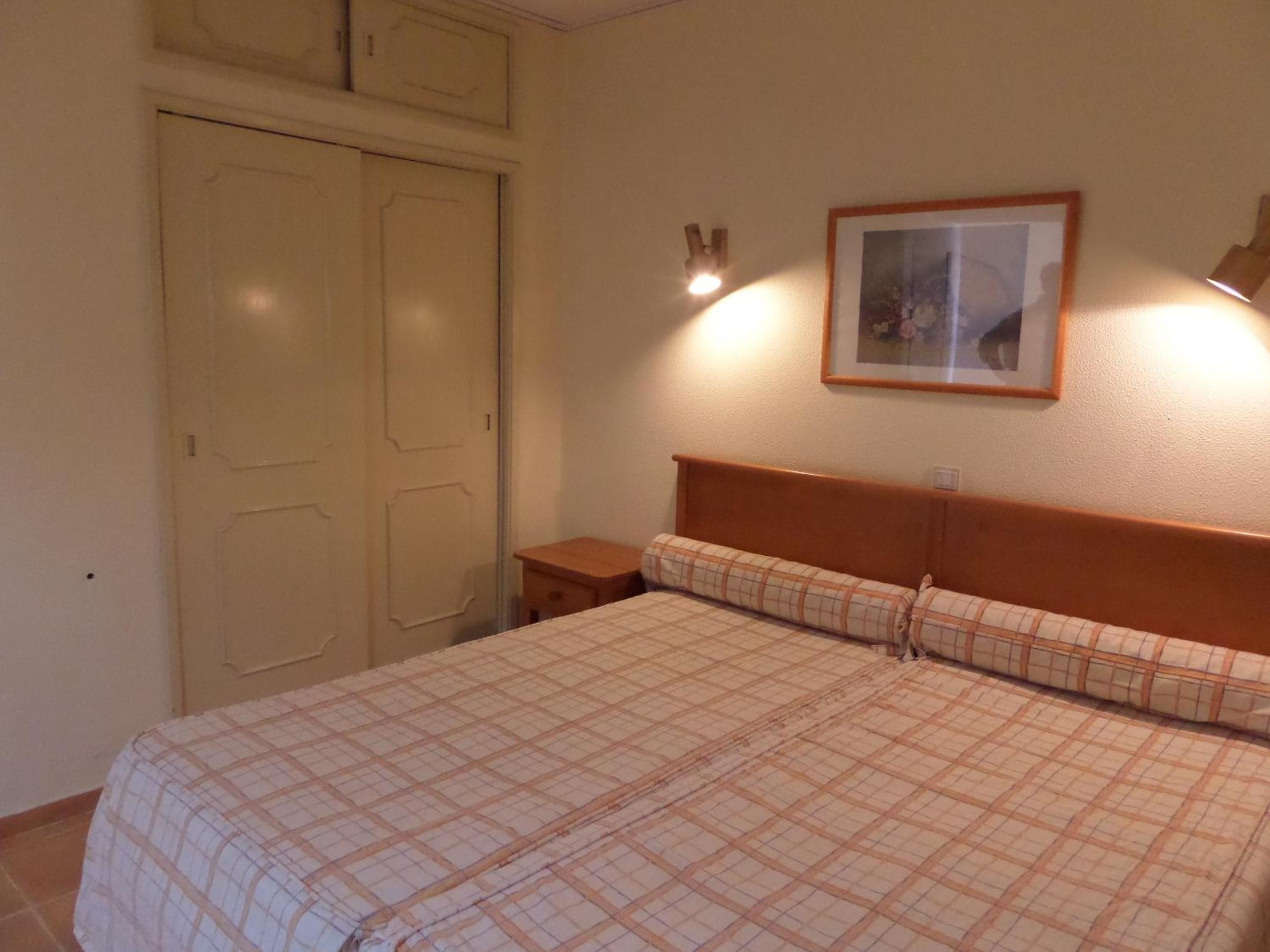 Apartamento de Um Quarto com Vista para a Piscina ou para o Mar (3 Adultos)