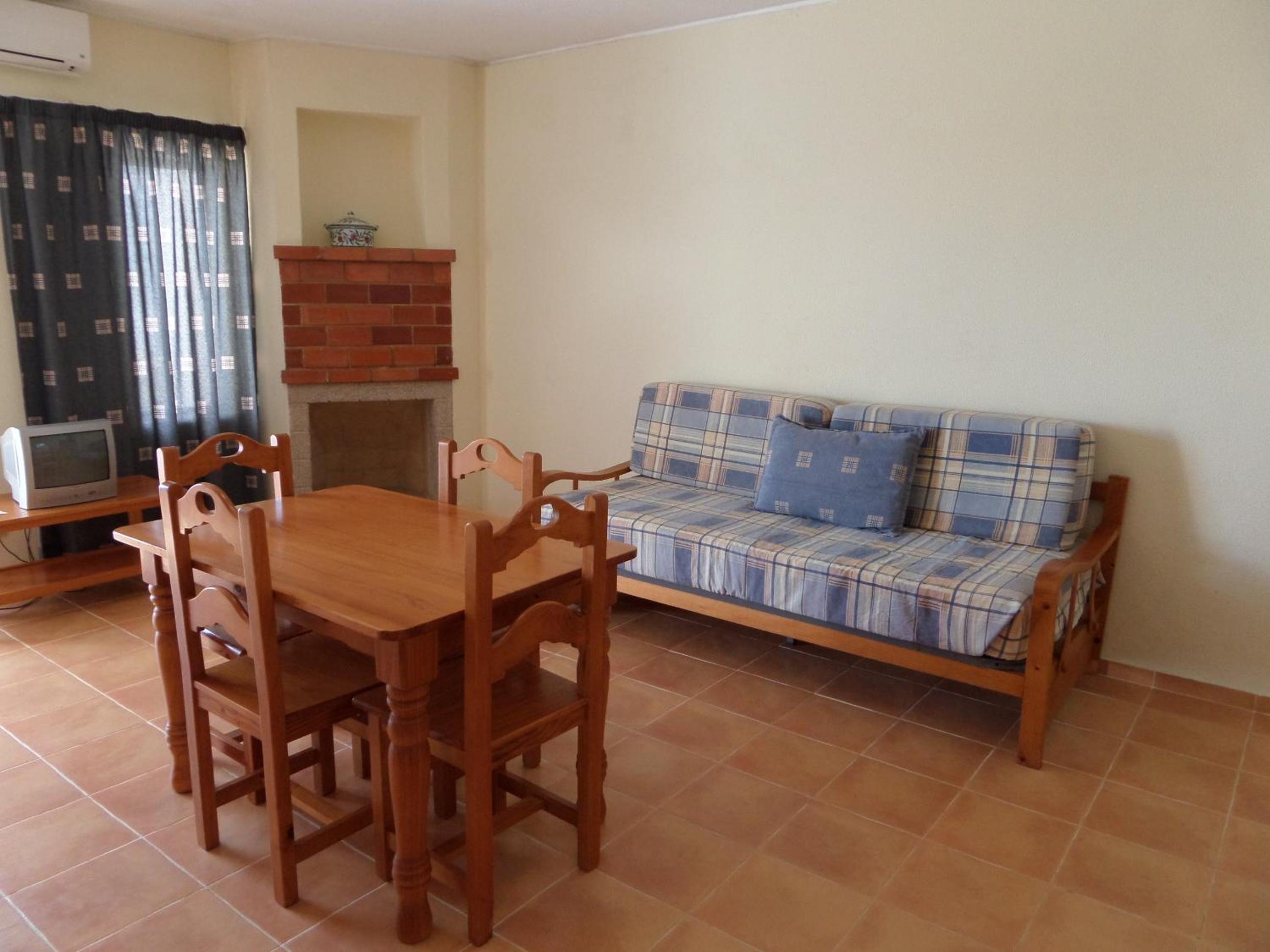 One-Bedroom Apartment with Pool or Sea View  (2 Adults) photo 3