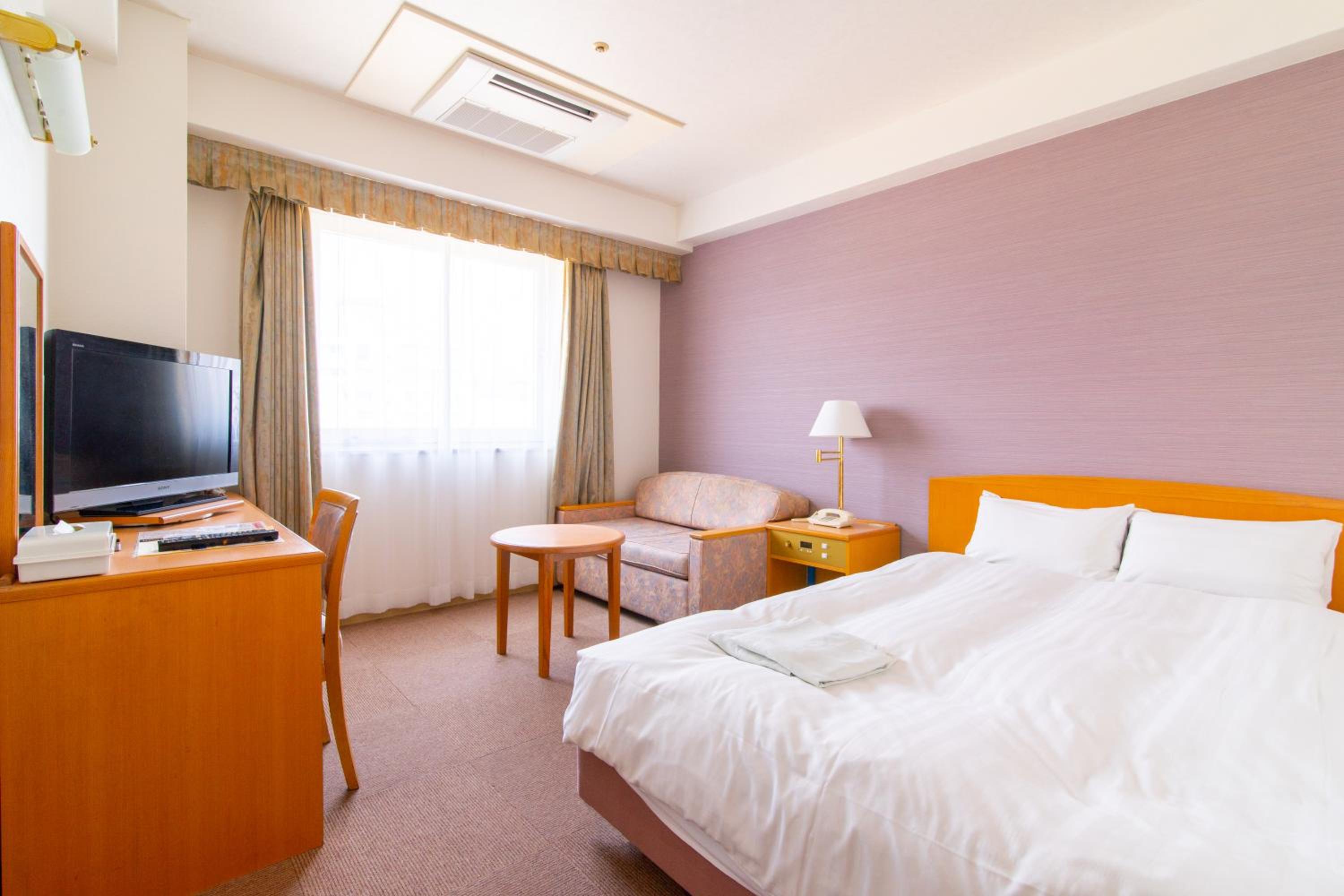 Single Room - Non-Smoking