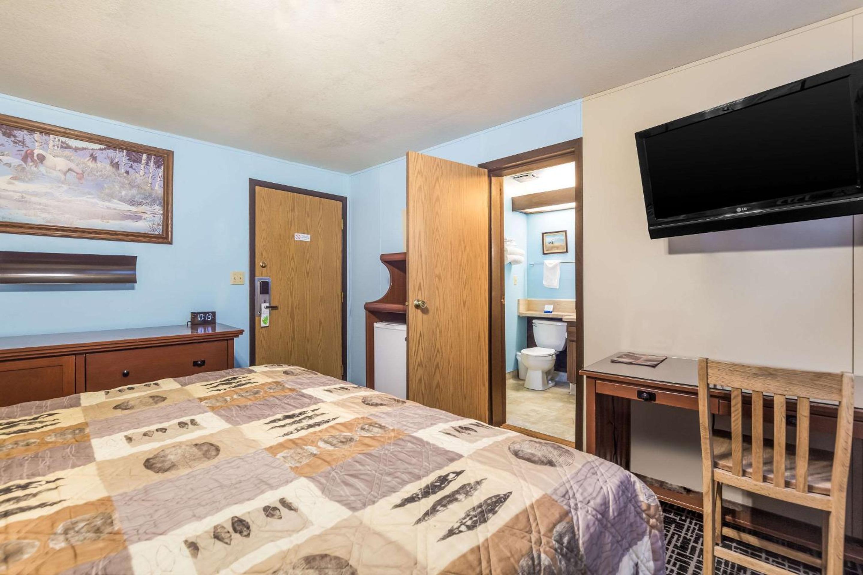 King Room - Non-Smoking photo 1