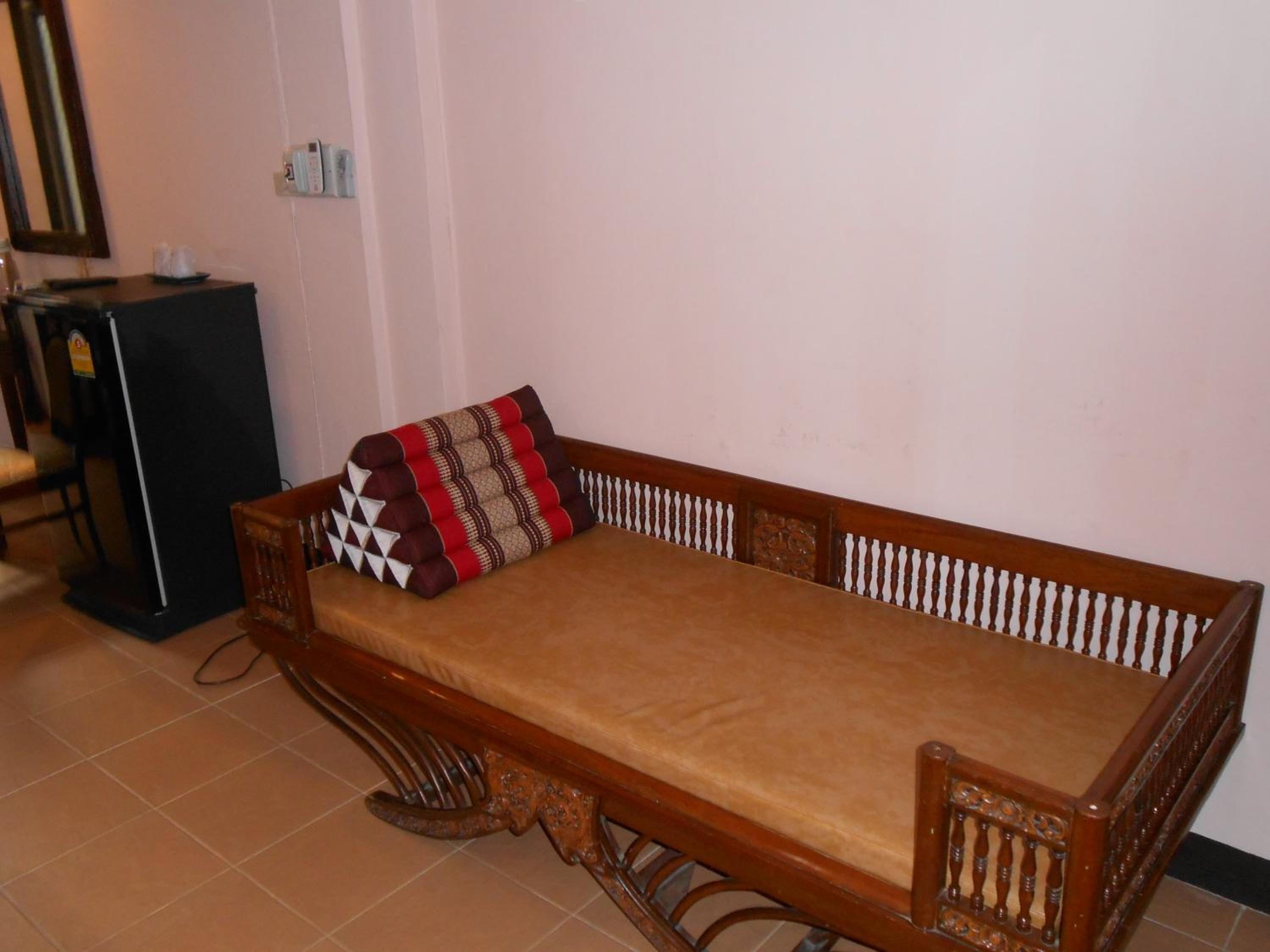 Deluxe Family Room - Photo 7