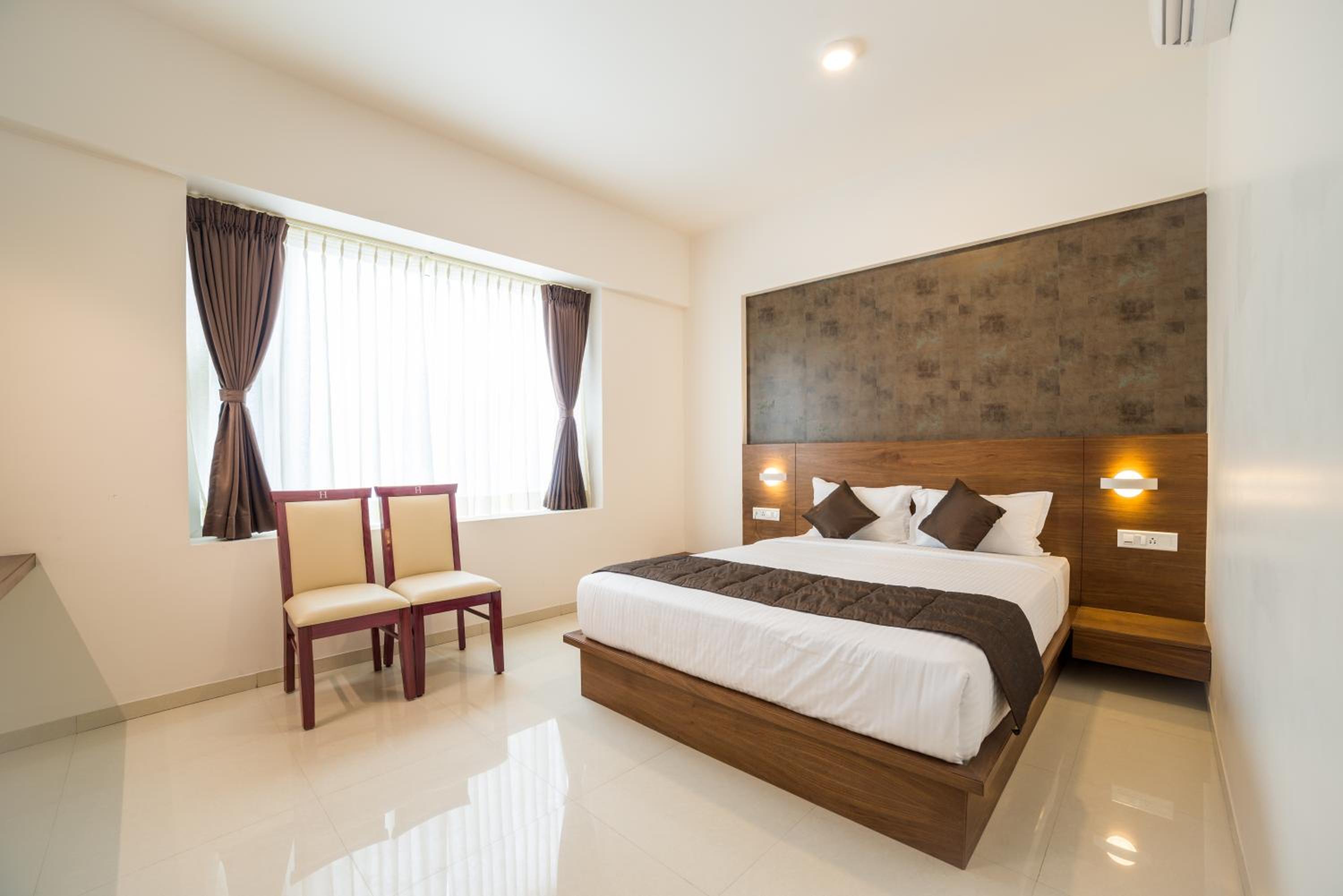 Deluxe Double Room photo 2