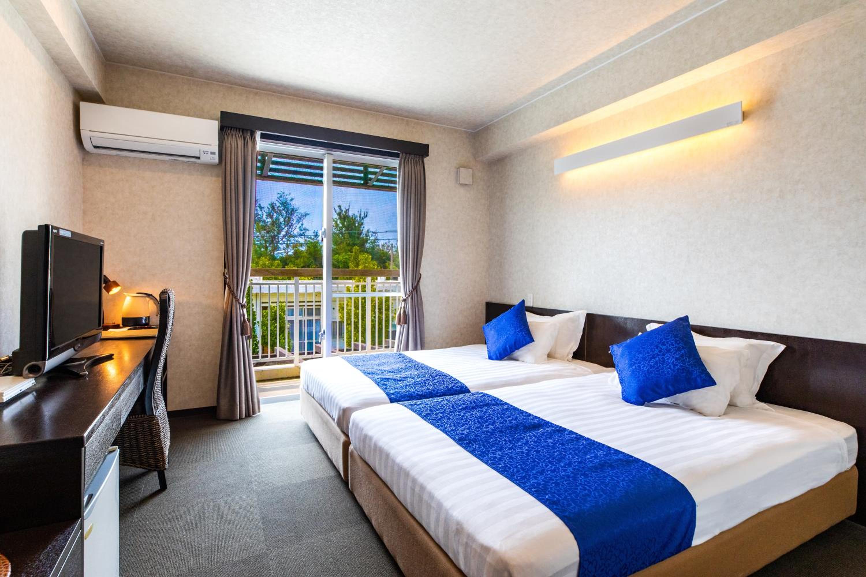 Twin Room with Balcony