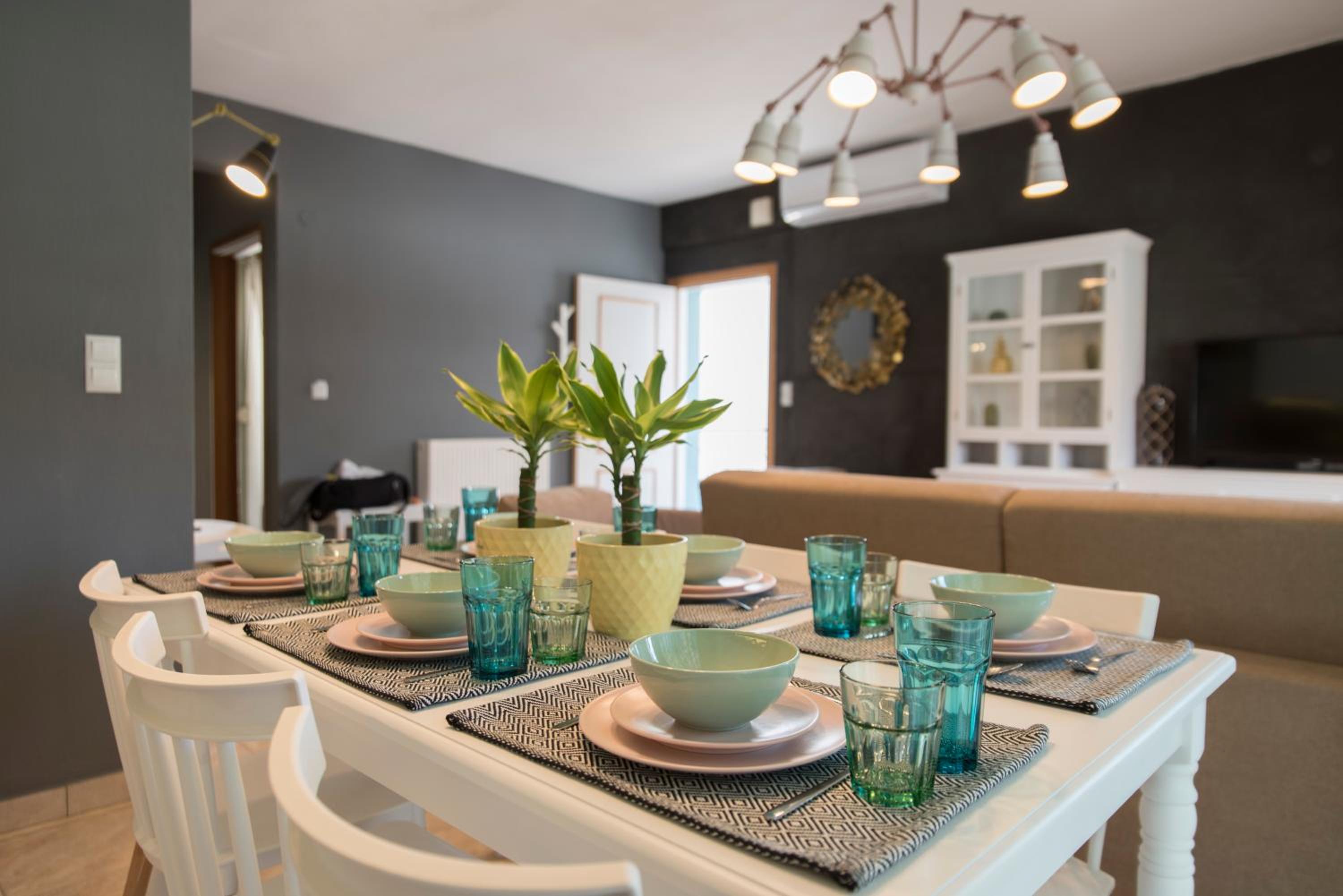 Family Room photo 2