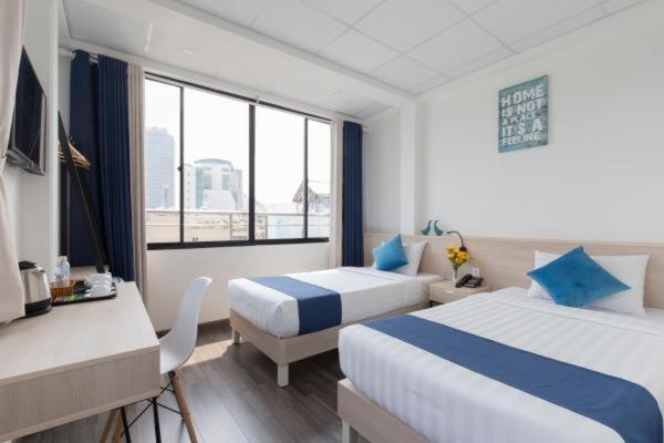 Deluxe Twin Room photo 1