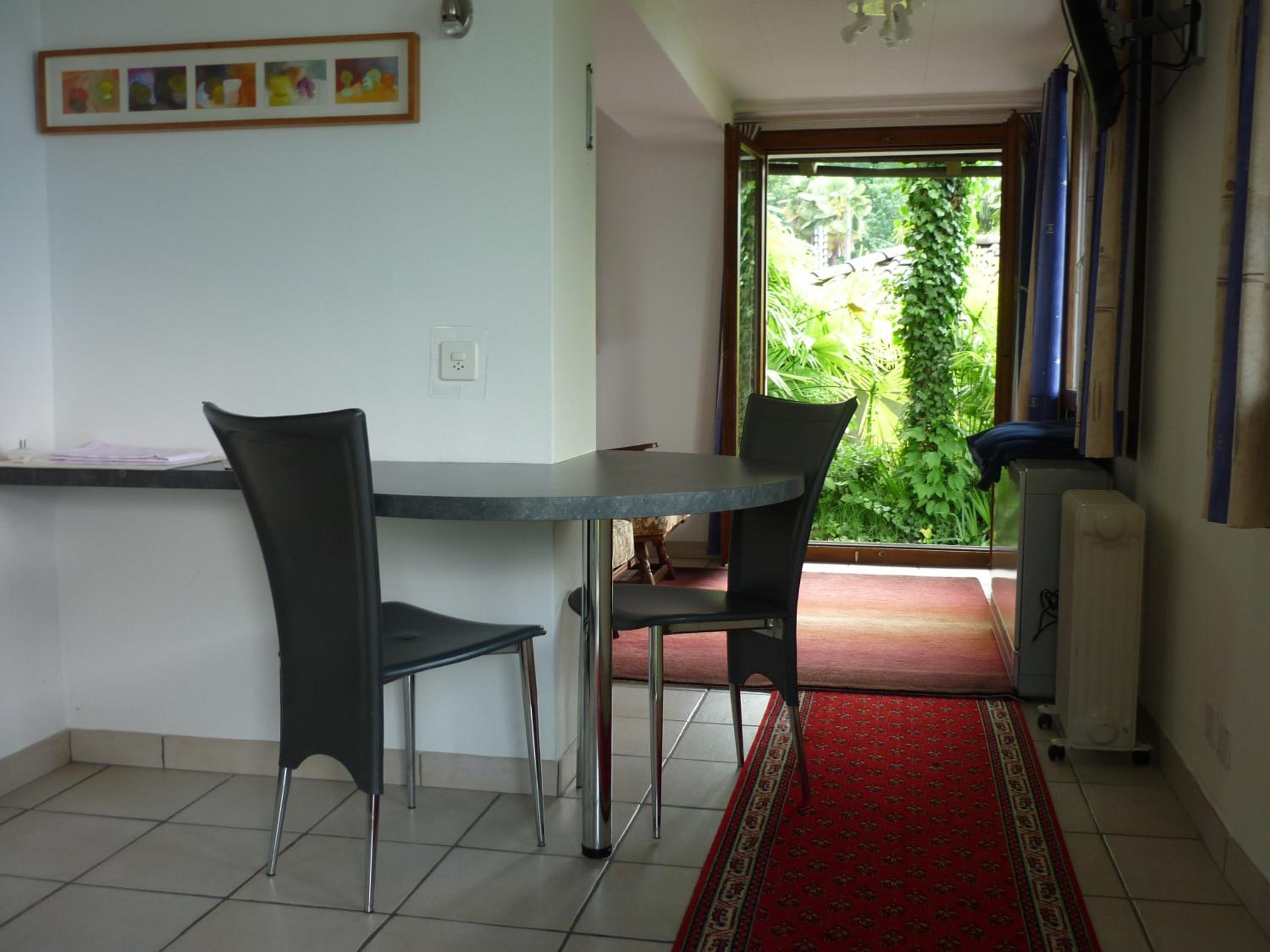 Apartment photo 2