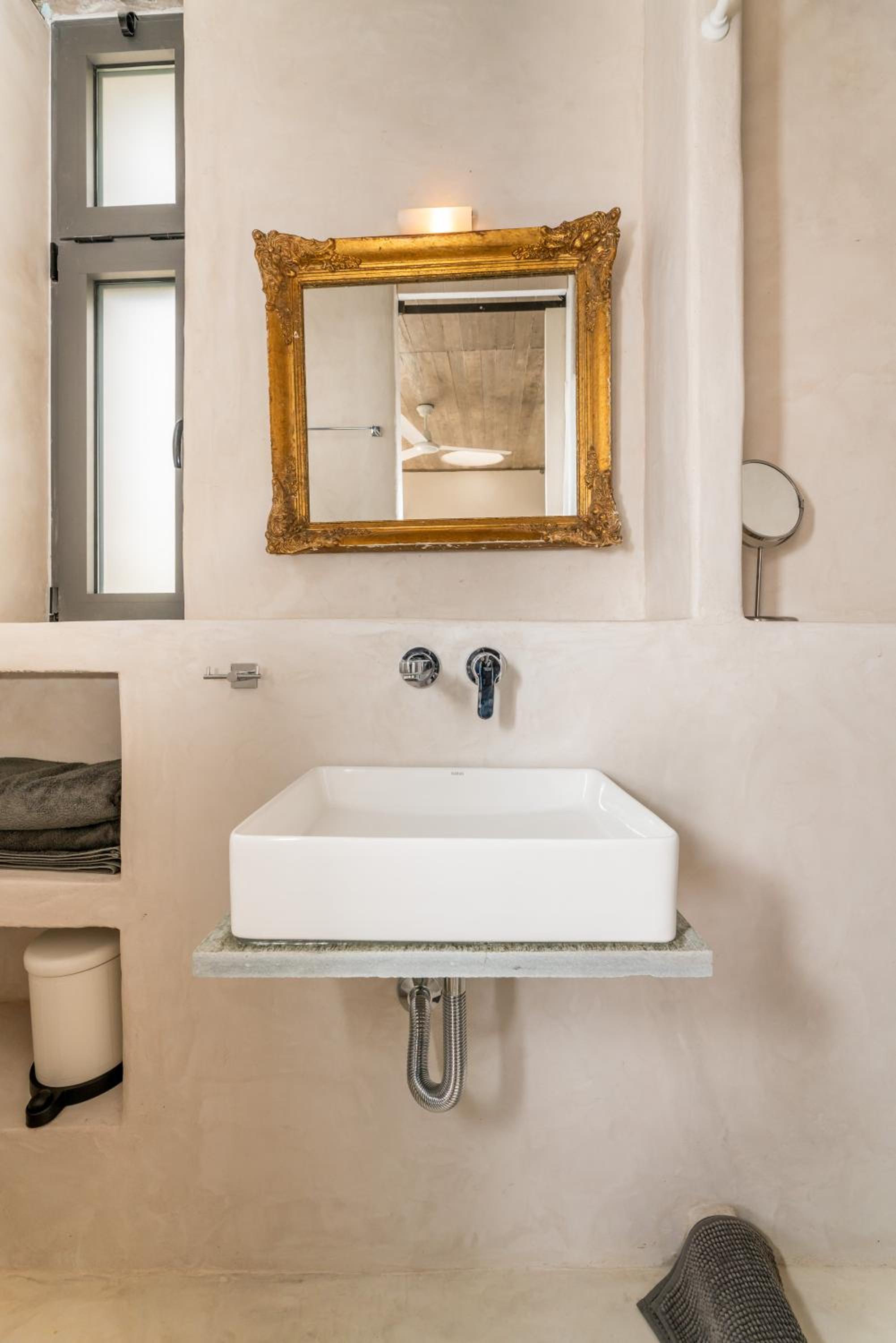 Large Double Or Twin Room photo 2