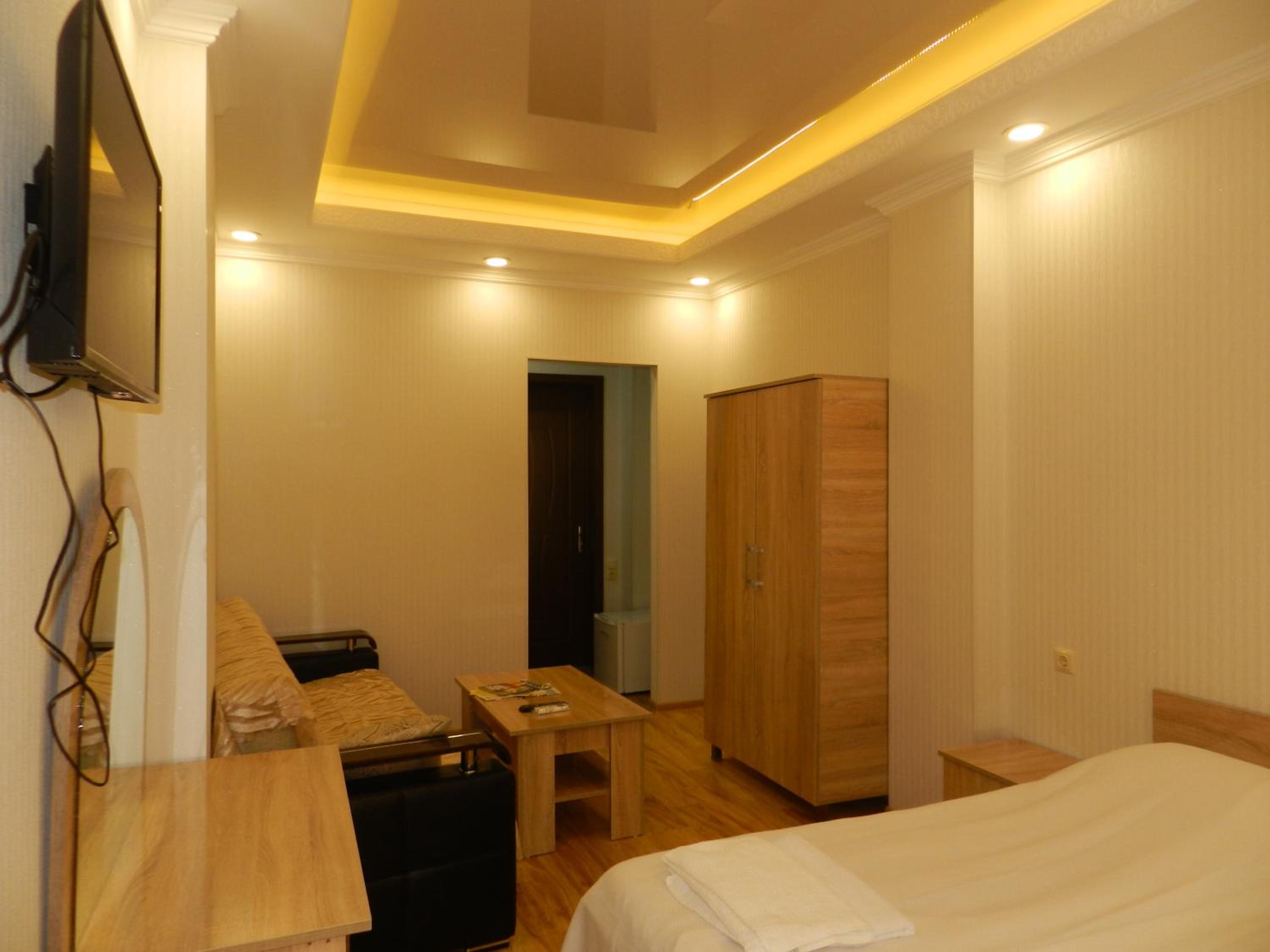 Deluxe Double Room with Balcony and Sea View photo 2