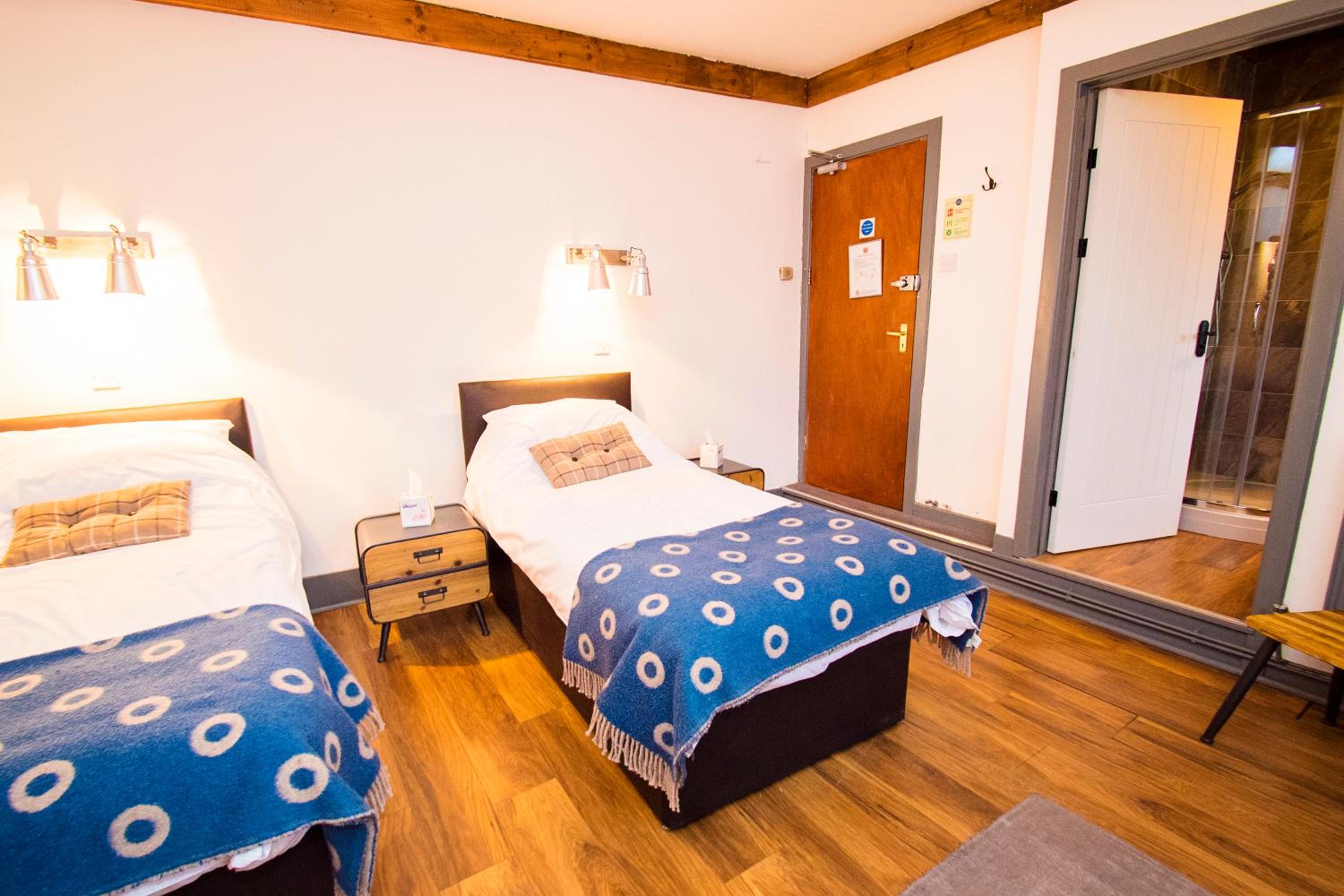 Superior Twin Room photo 2