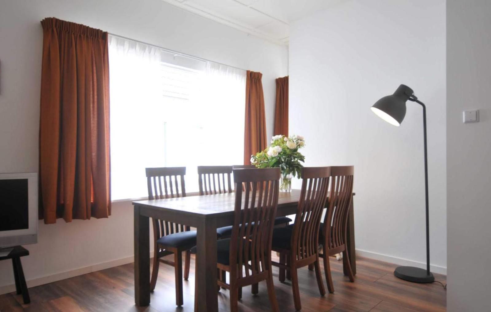 Two-Bedroom Apartment - Photo 2