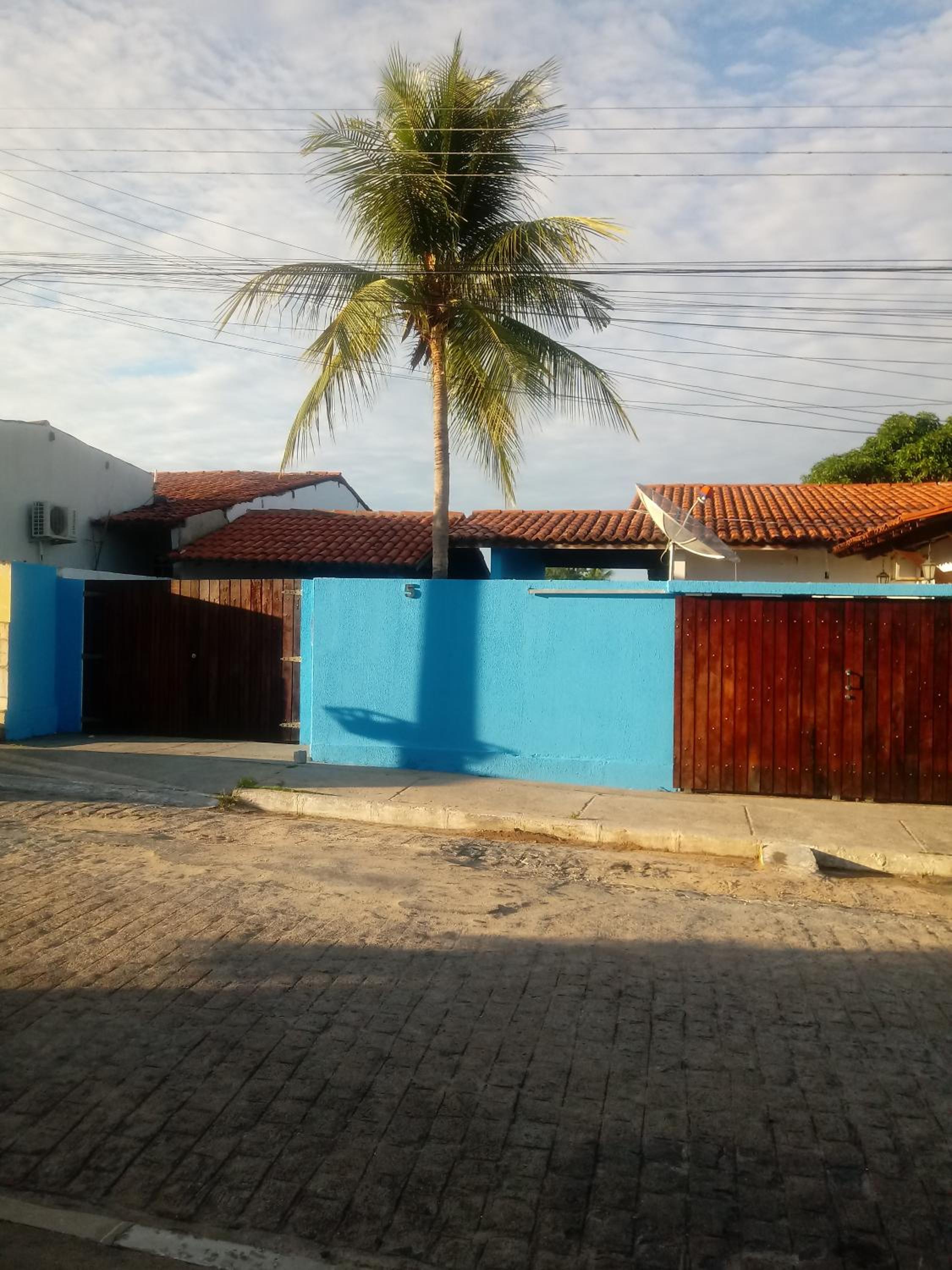 Three-Bedroom House photo 2