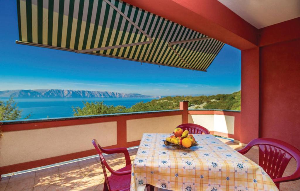 Studio Apartment with Sea View photo 2