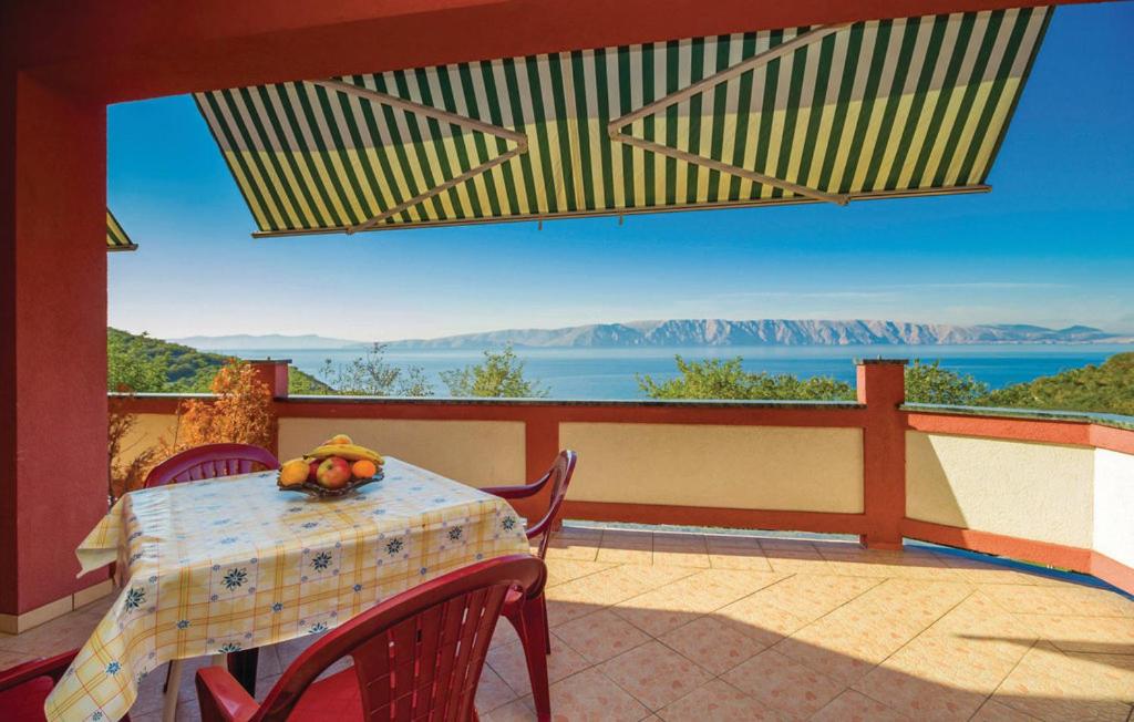 Studio Apartment with Sea View photo 1