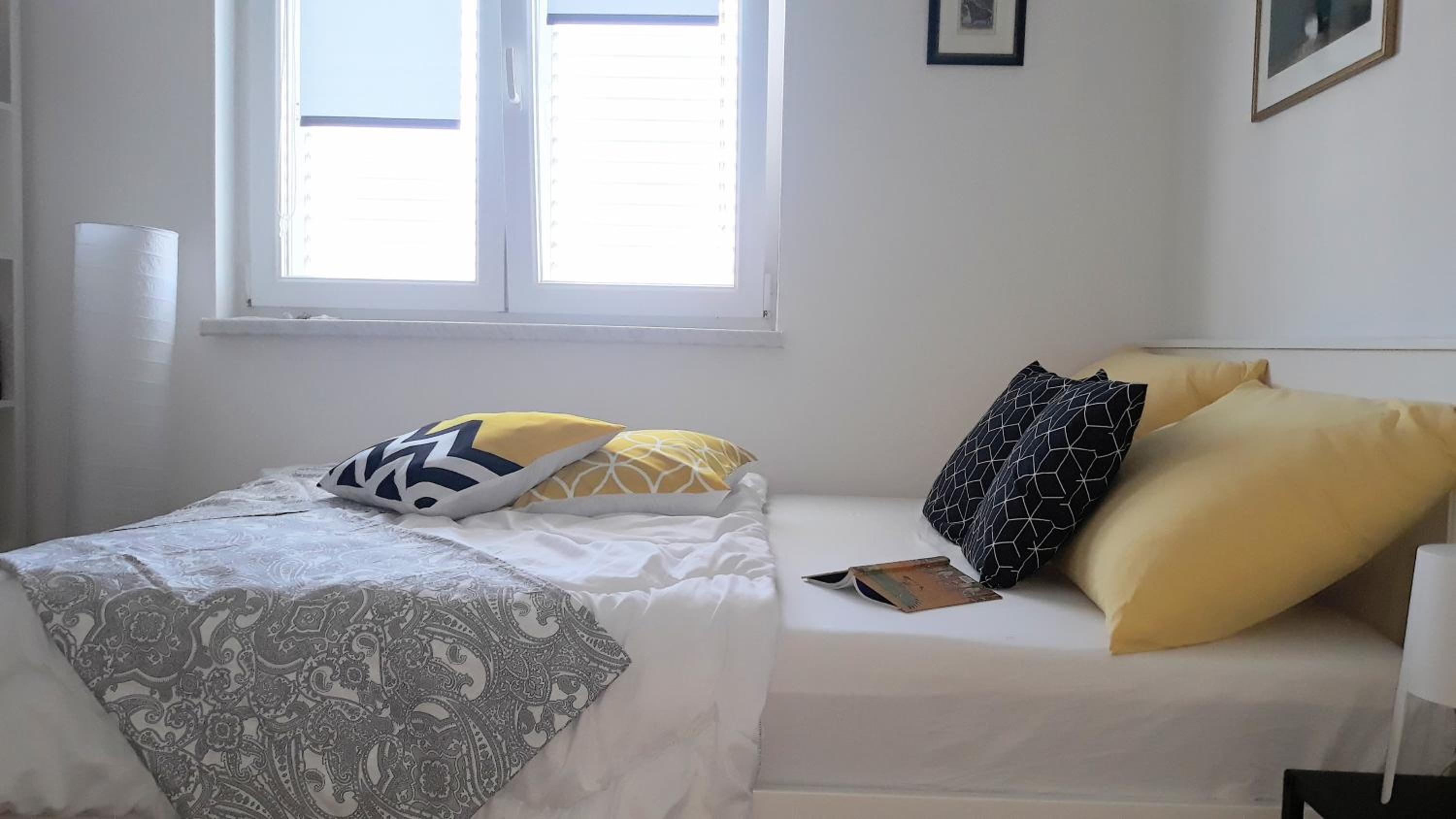 Apartment with Balcony photo 3