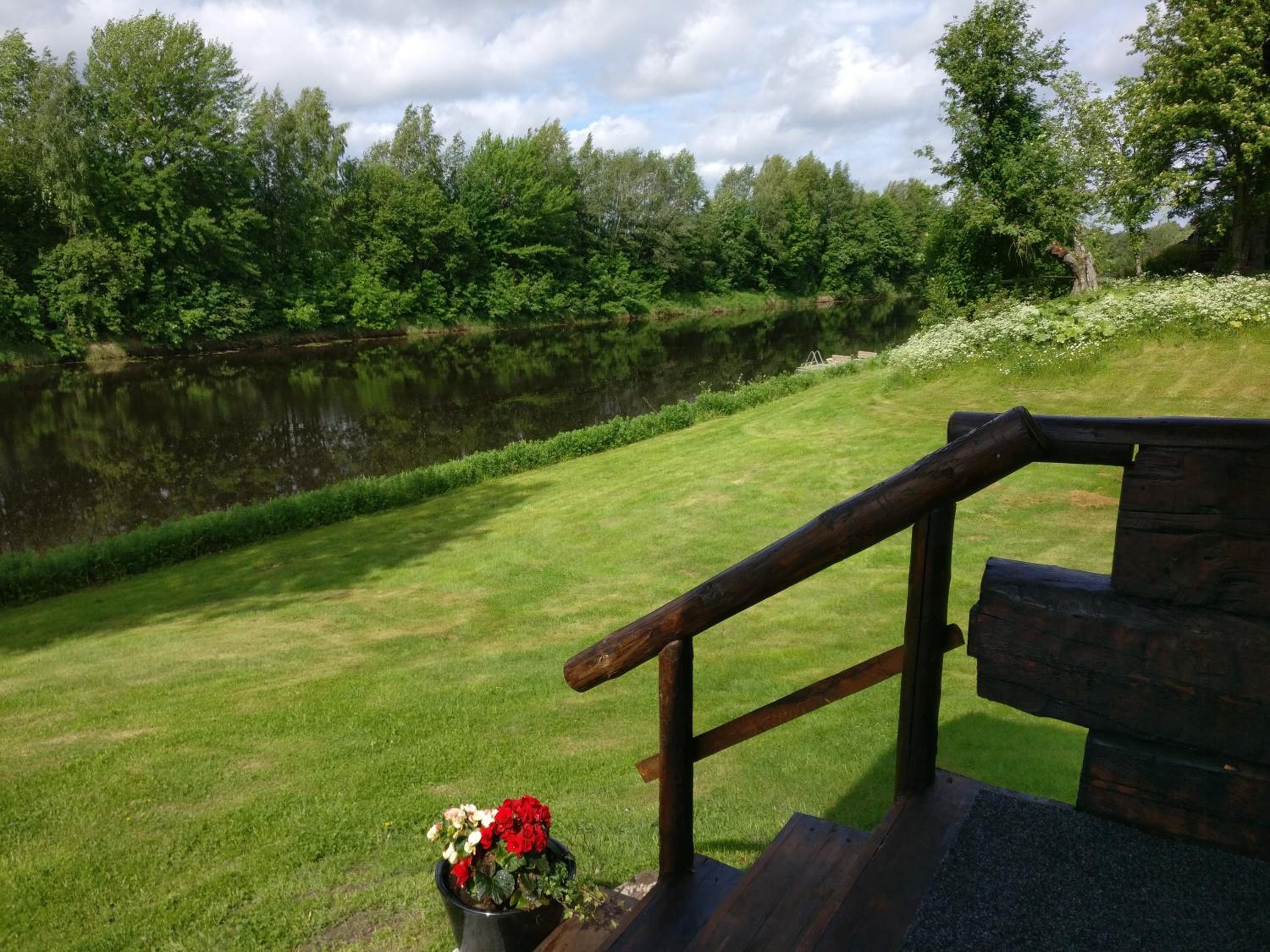Bungalow - Water Front  - Photo 5