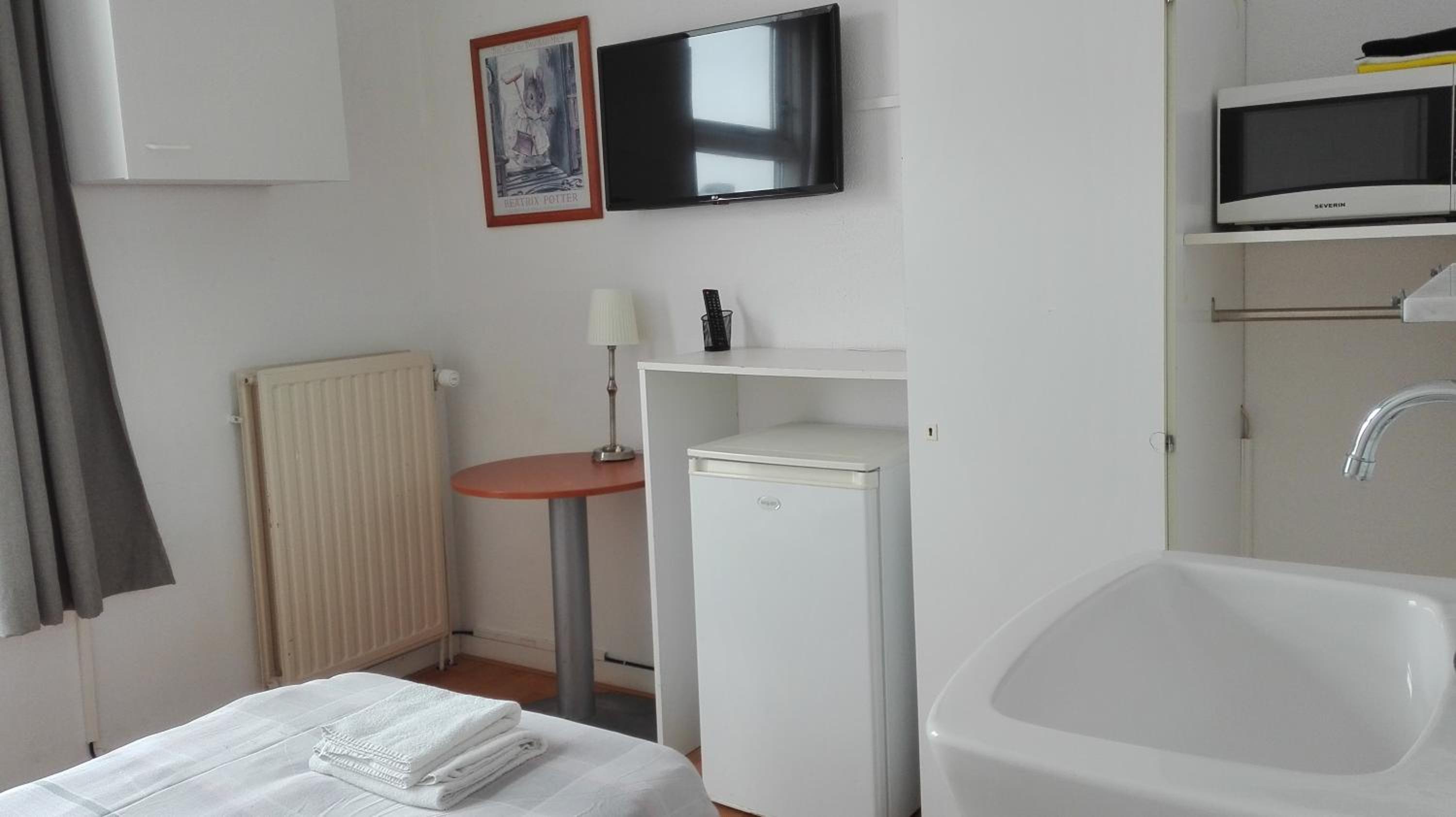Comfort Single Room with Shower photo 2