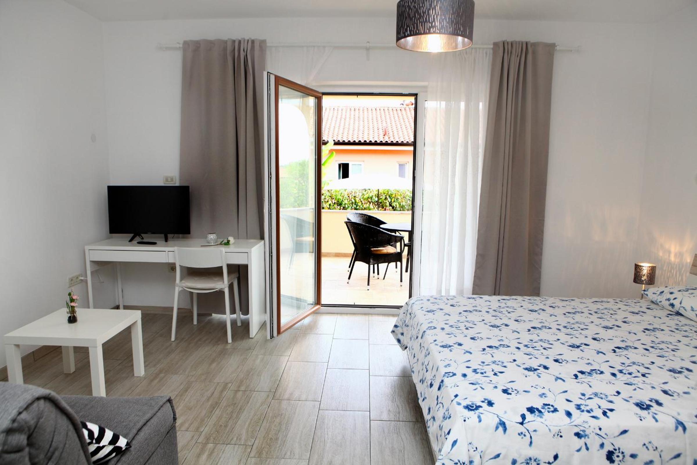 Apartment with Balcony