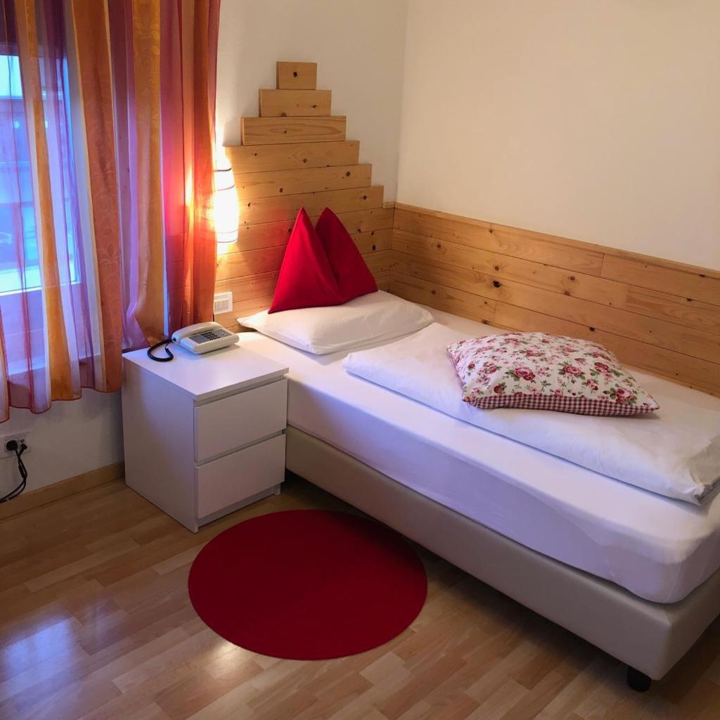 Single Room photo 3