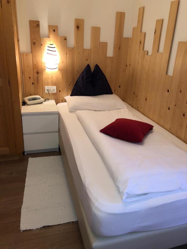 Standard Twin Room photo 1