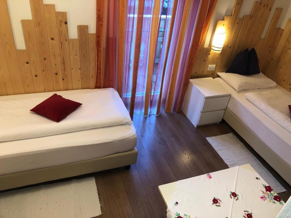 Standard Twin Room photo 3