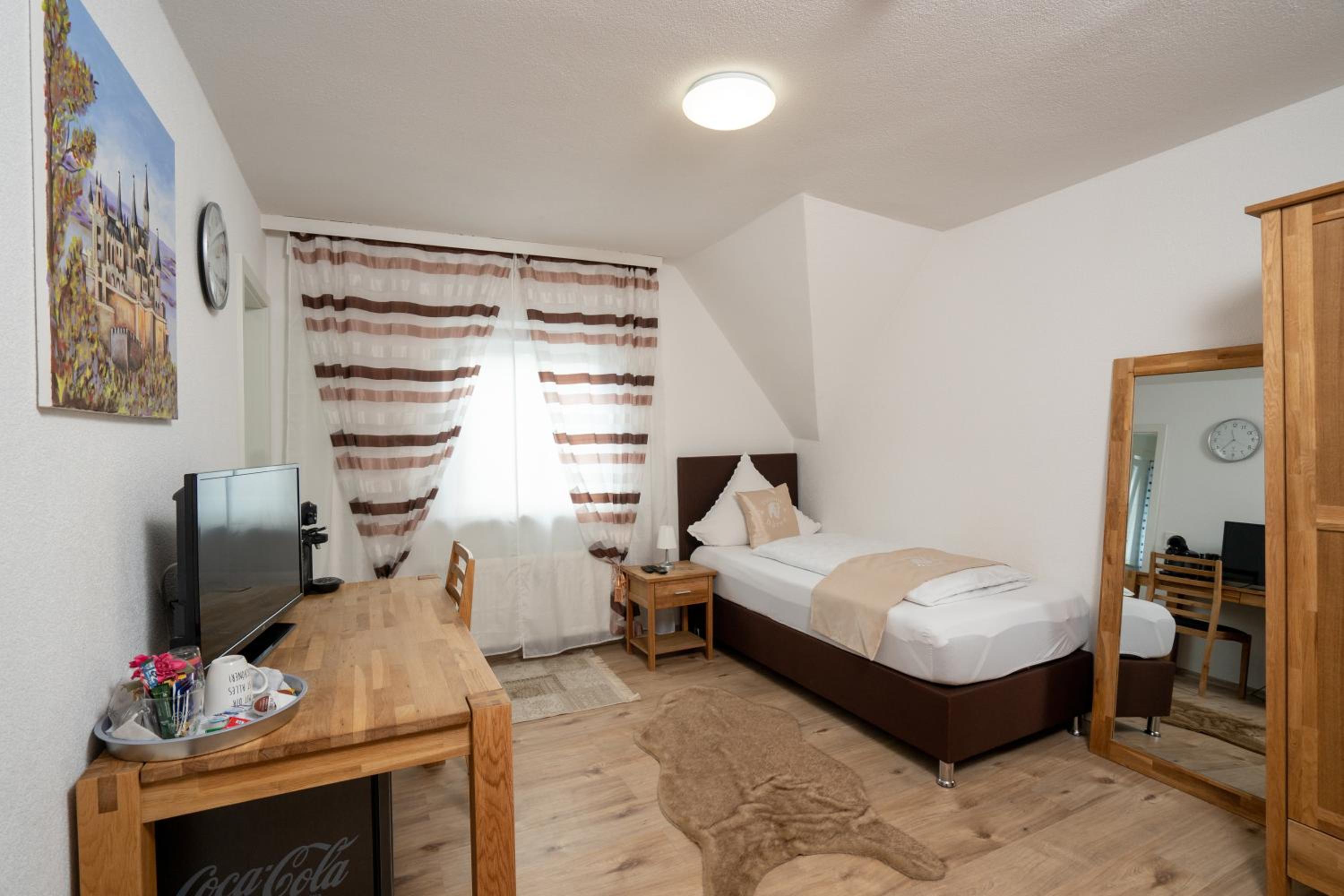 Single Room with Shower photo 1
