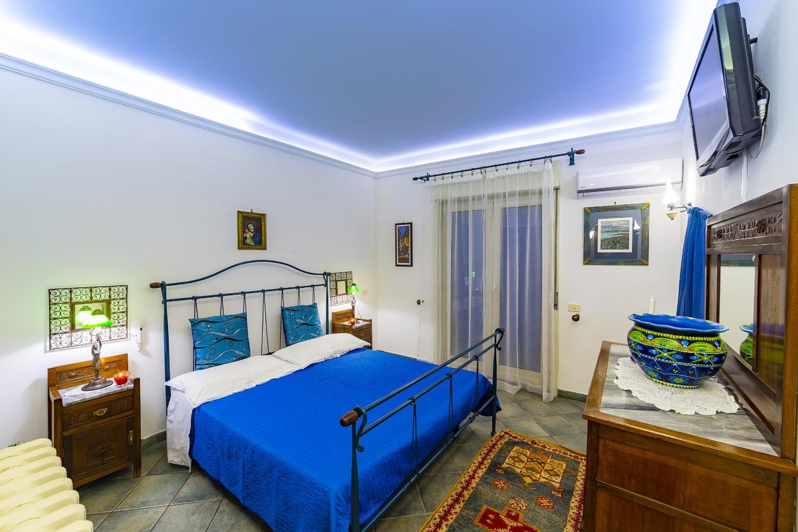 Queen Room with Sea View