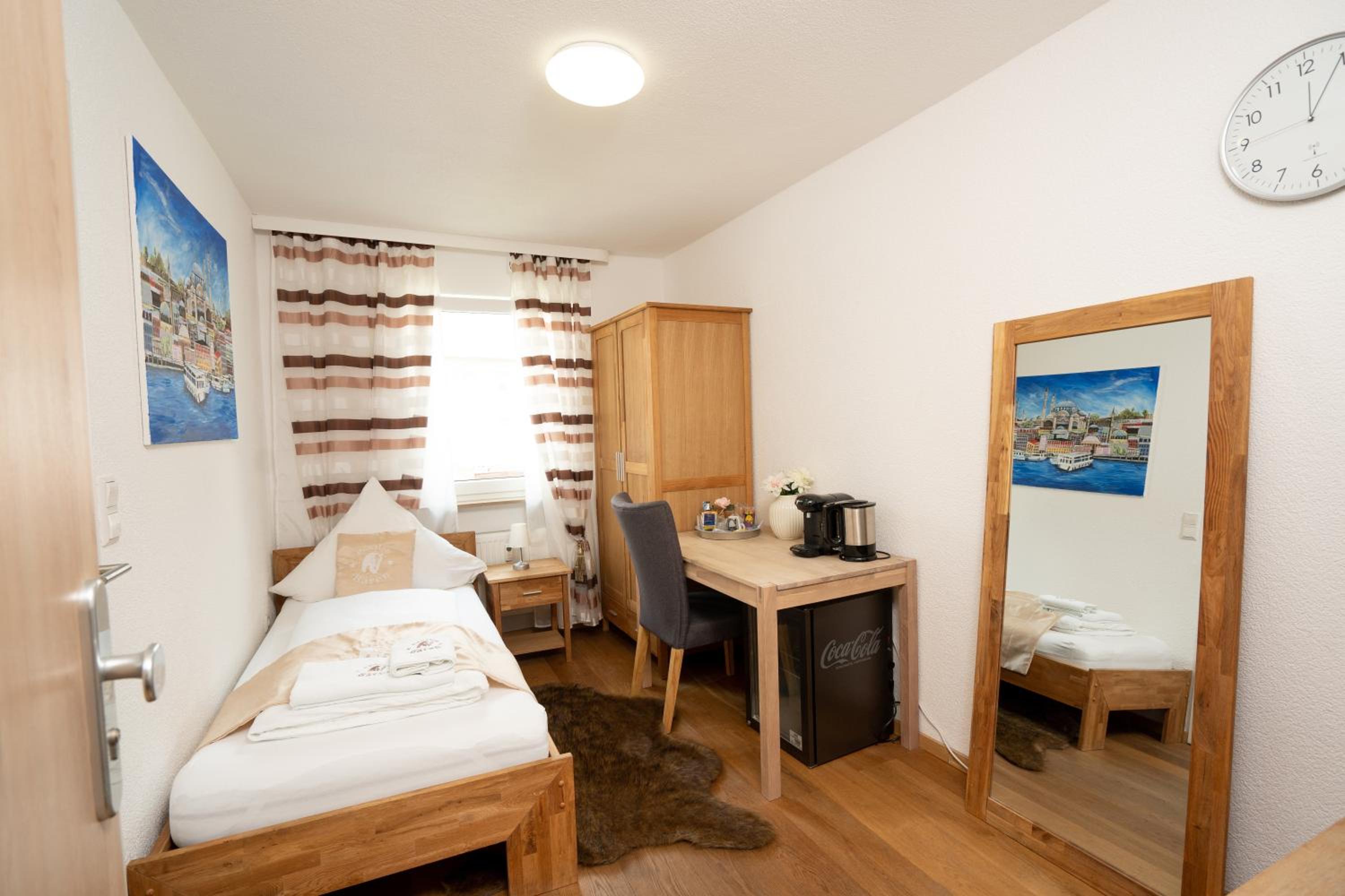 Single Room with Shower photo 1