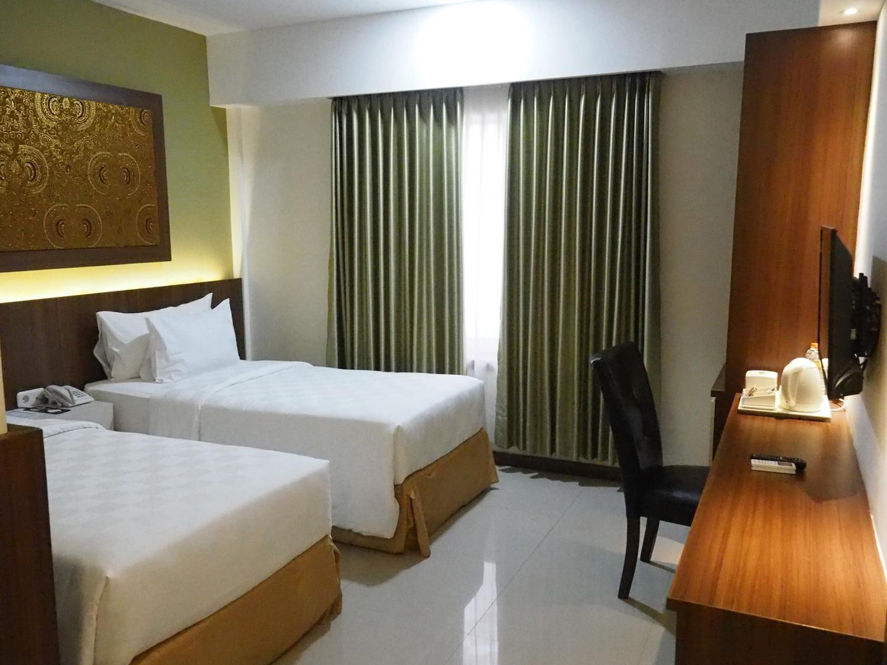 Deluxe Twin Room - Photo 6