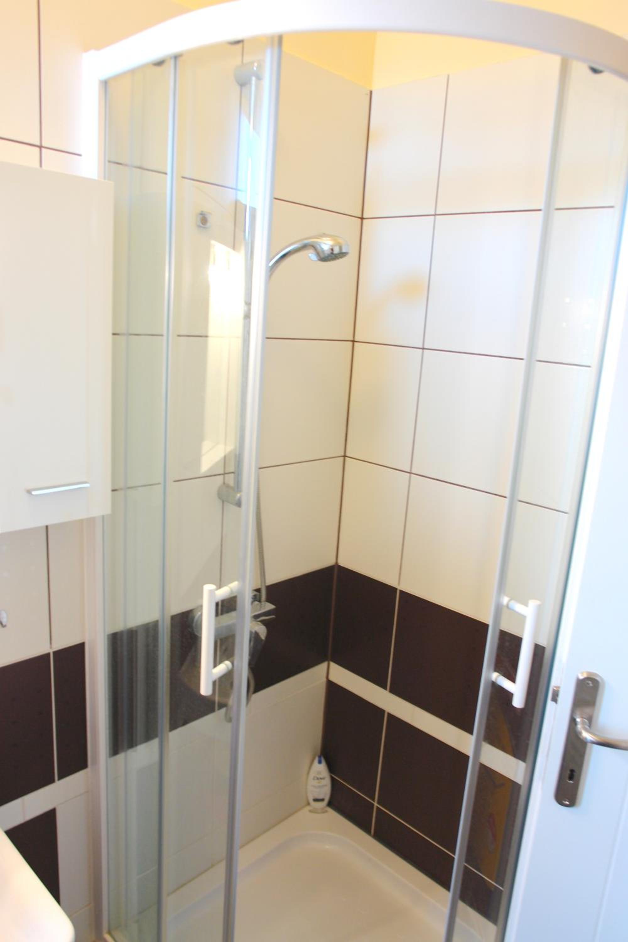 One-Bedroom Apartment - Photo 13