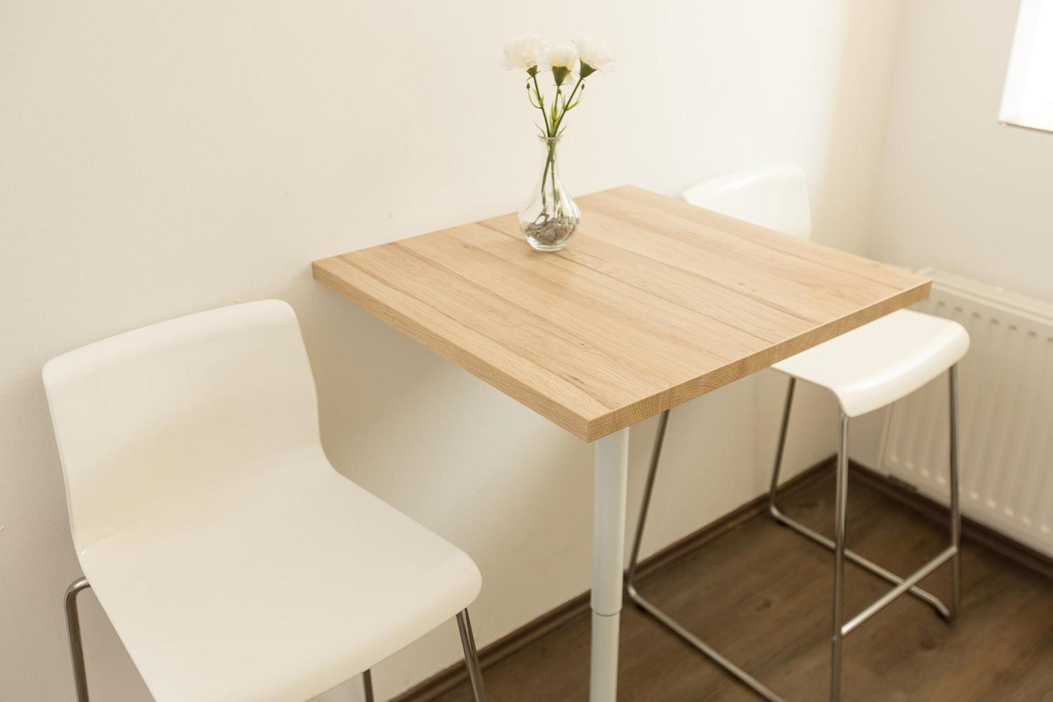 One-Bedroom Apartment - Photo 4