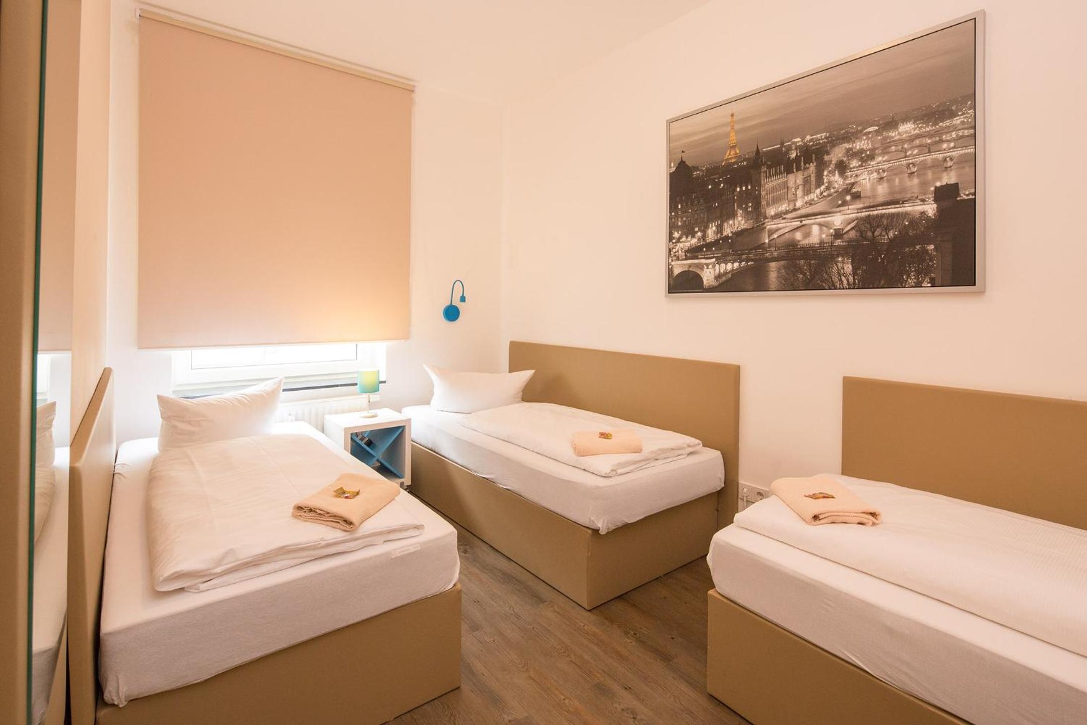 One-Bedroom Apartment - Photo 3