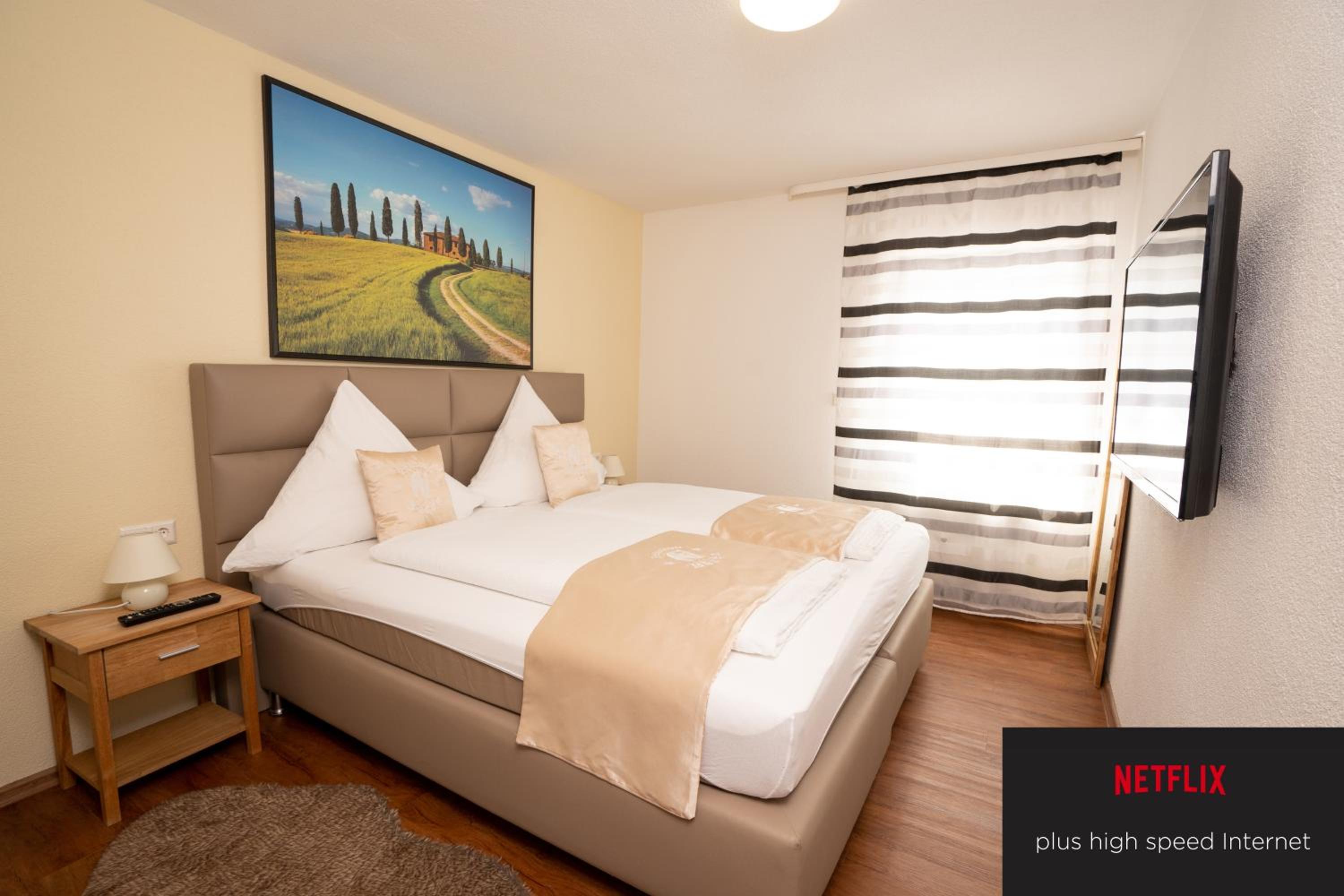 Double or Twin Room with Extra Bed photo 2