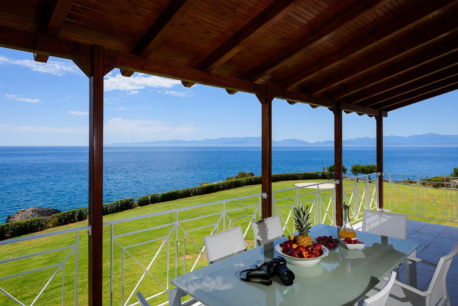 Apartment with Sea View - Photo 33