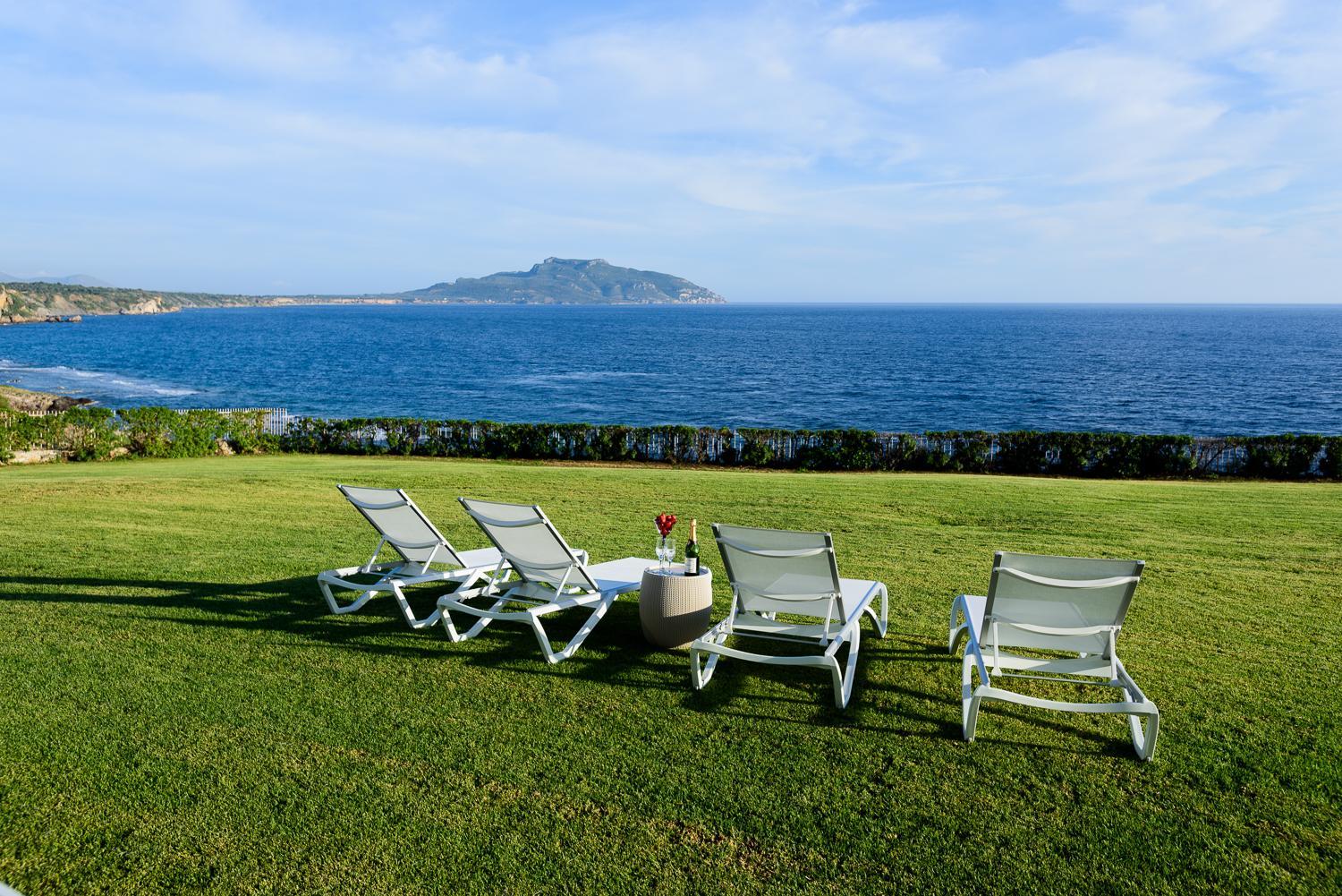 Apartment with Sea View - Photo 16