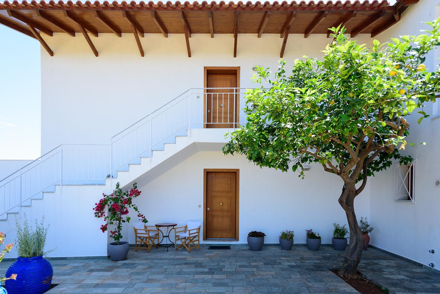 Apartment with Sea View - Photo 15