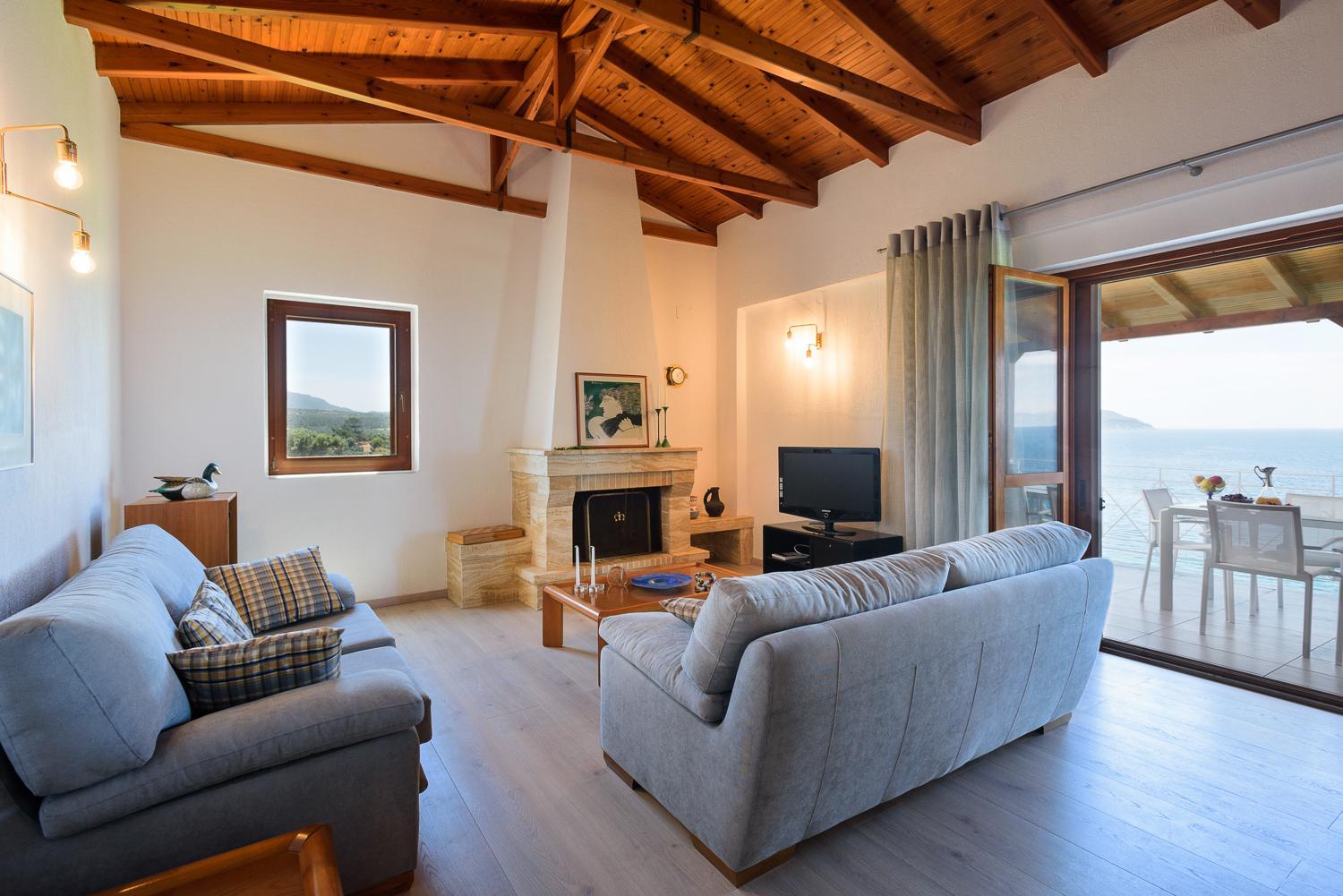 Apartment with Sea View - Photo 38